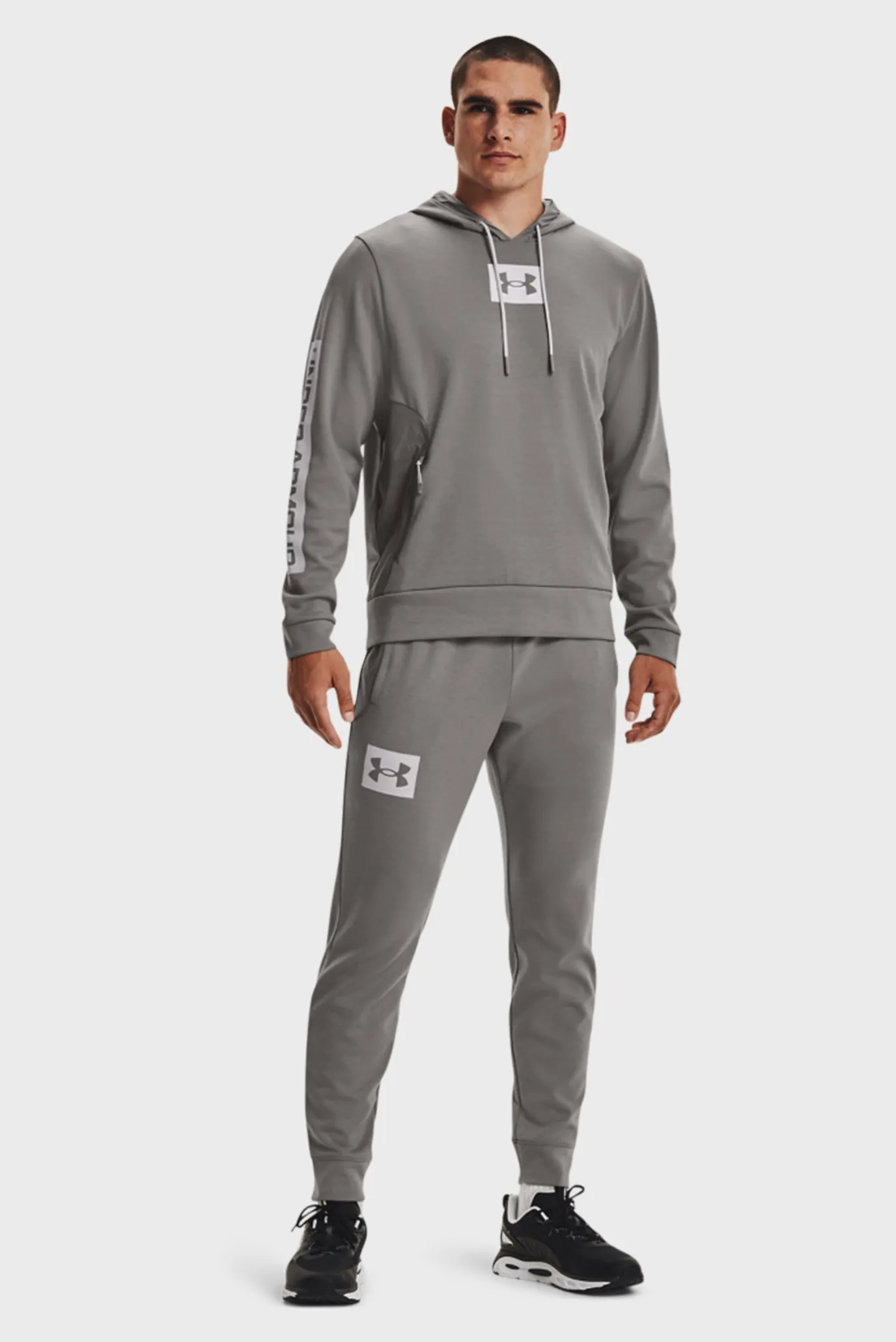 Мужские серые спортивные брюки UA SUMMIT KNIT JOGGER 2