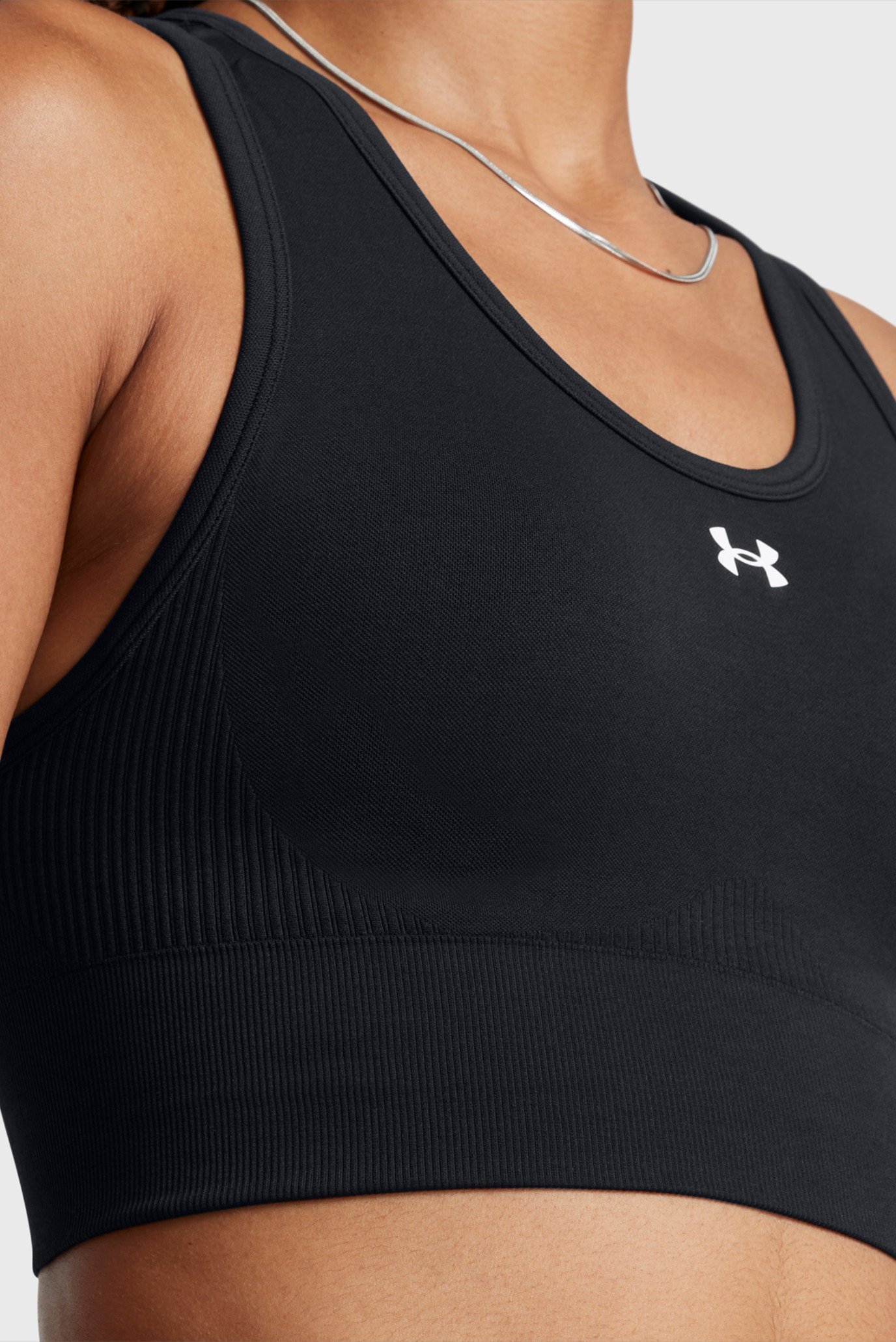 Женский черный топ Vanish Seamless Mid Bra 3