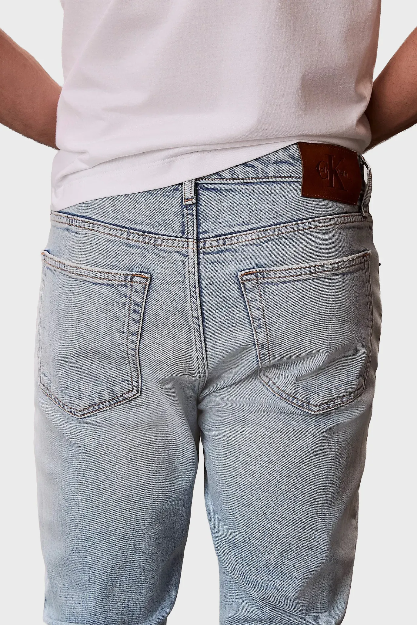 Джинсы SLIM TAPER MARBLED BEACON JEAN 5