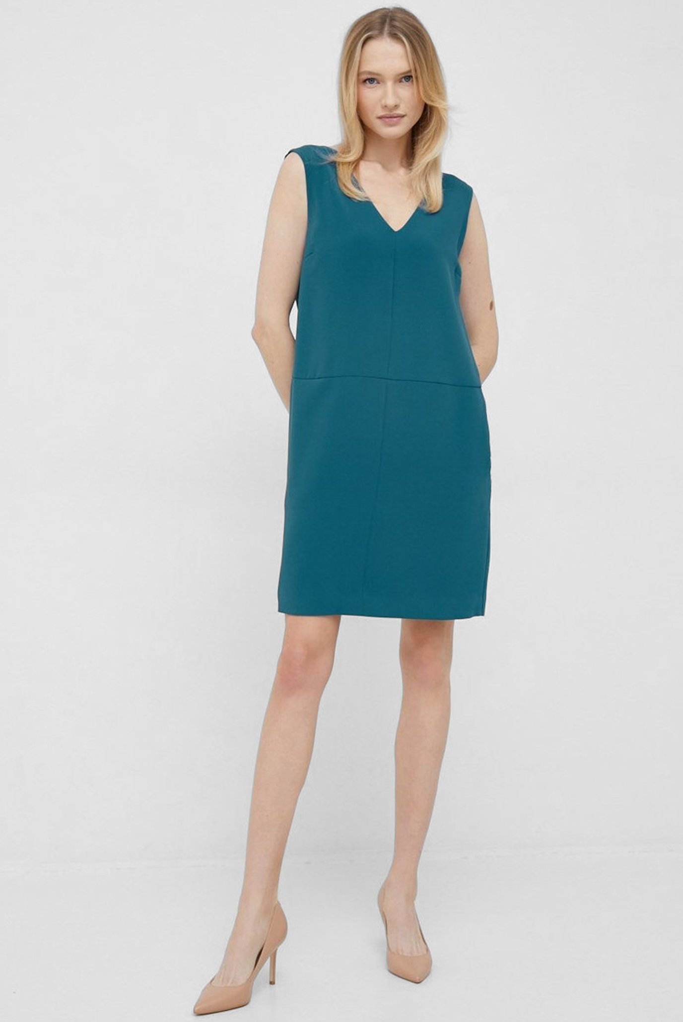 Платье TRAVEL CREPE V NECK DRESSCalvin Klein Платье TRAVEL CREPE V NECK DRESS 2