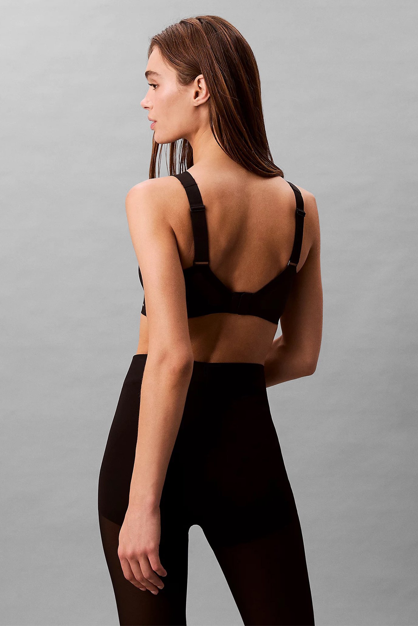 Топ Invisibles Medium Support Bra Me 5