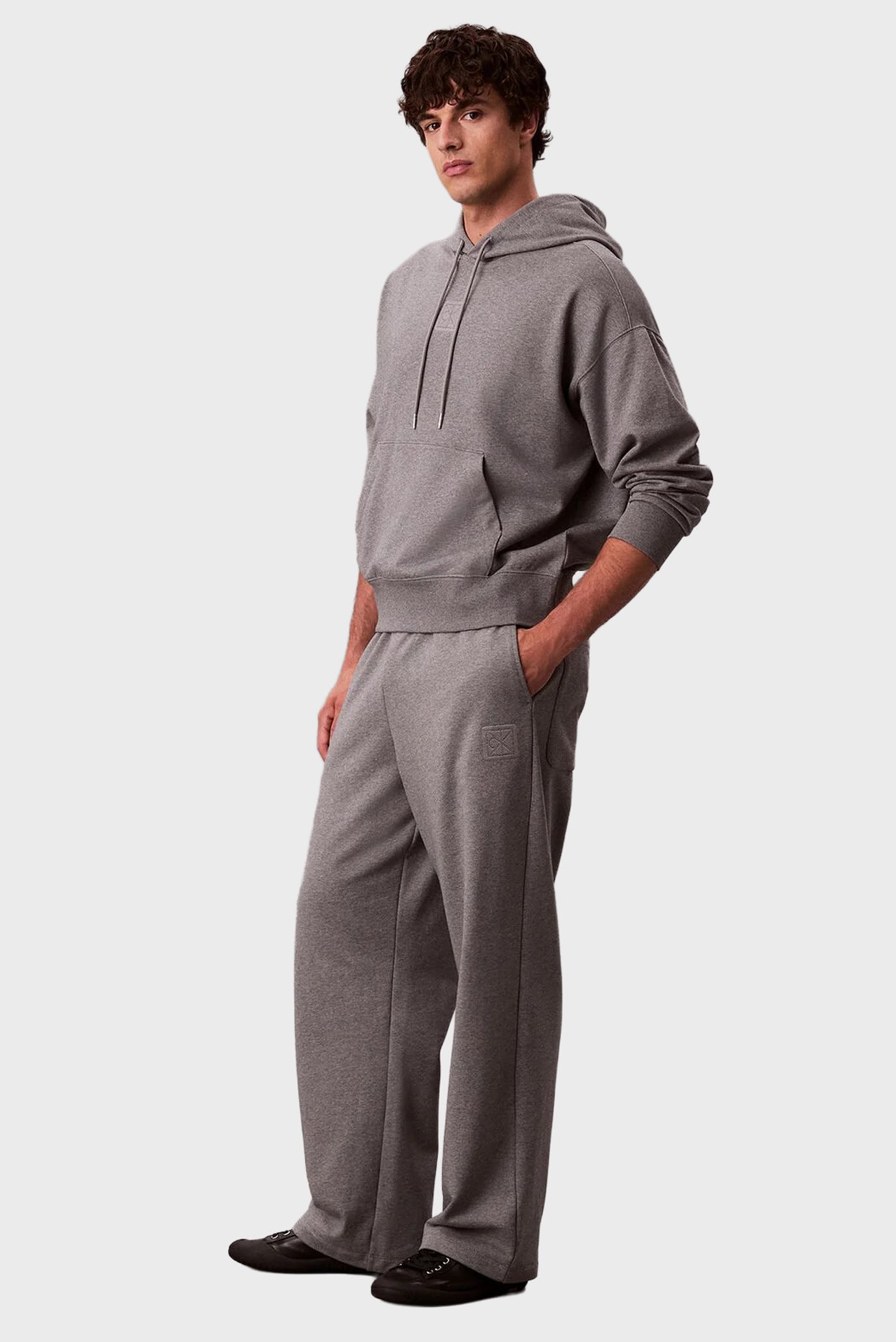 Штаны спортивные PREMIUM TERRY CK EMBLEM JOGGERCalvin Klein Штаны спортивные PREMIUM TERRY CK EMBLEM JOGGER 4