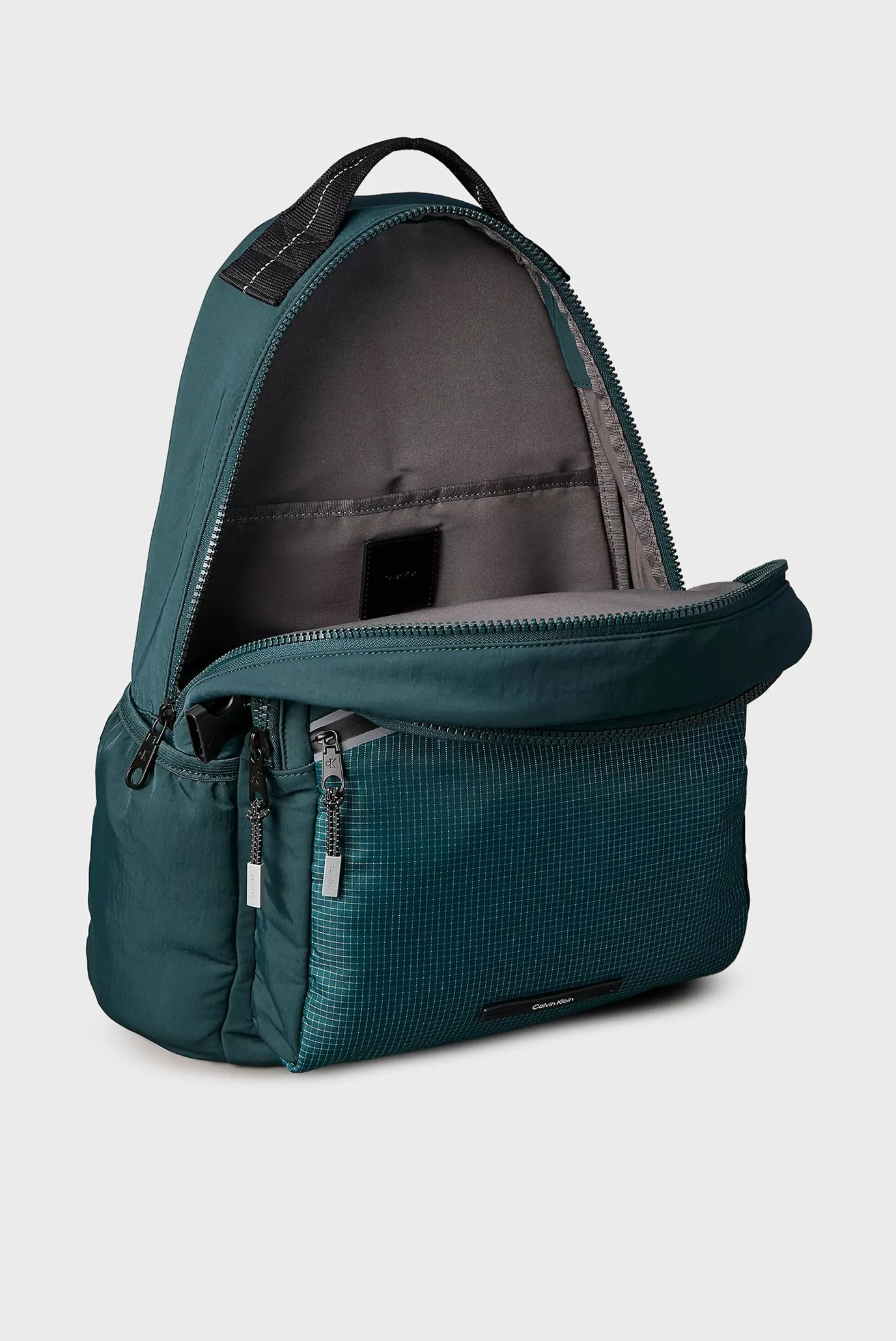 Рюкзак STRIPED UTILITY ZIP ROUND BACKPA 3