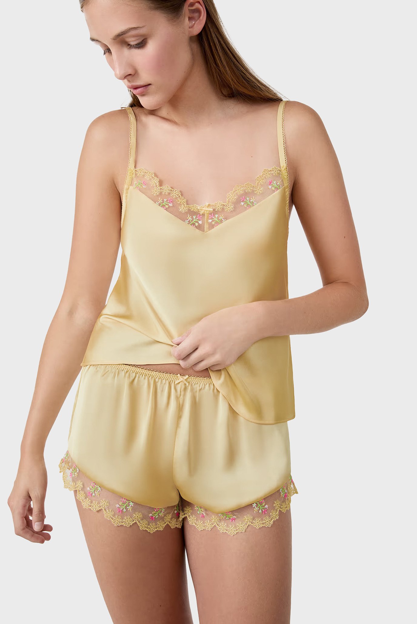 Шорты REVEUSE - SHORT 4