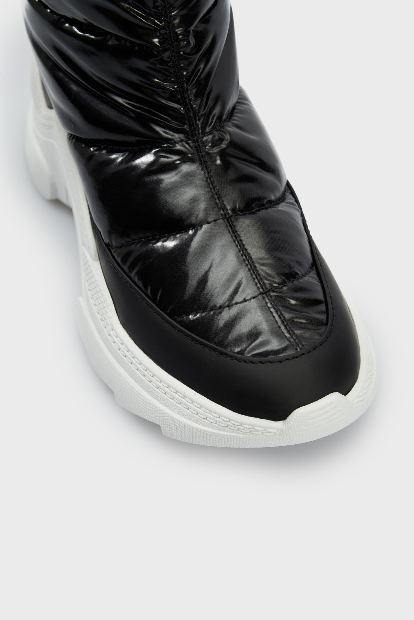 Женские черные дутики 4