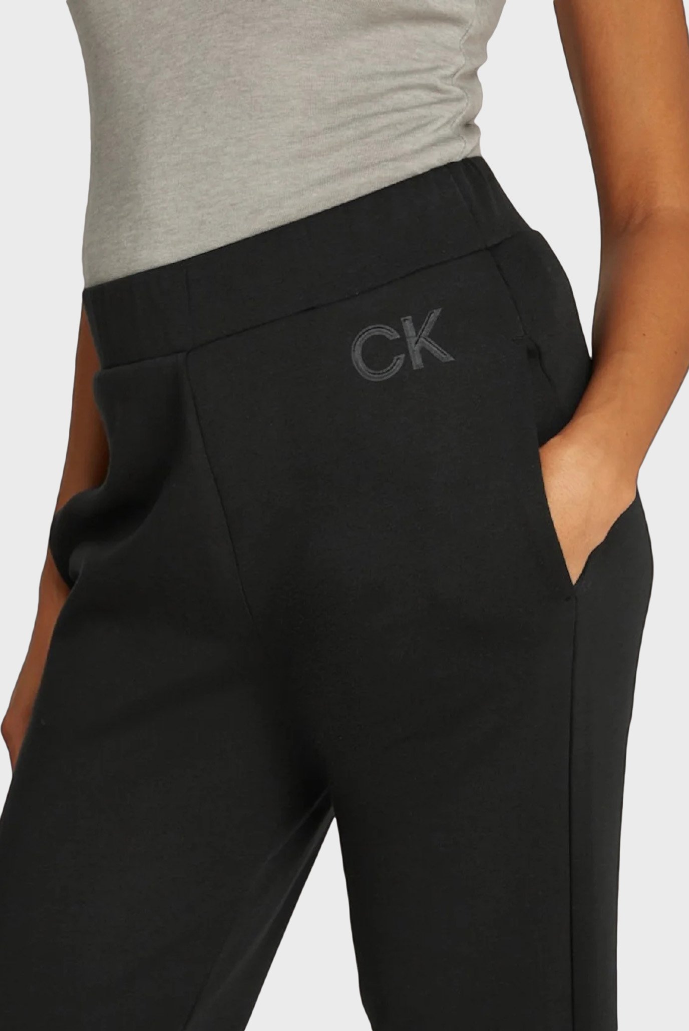 Женские черные спортивные брюки SATIN CK TAILORED SWEATPANT 2