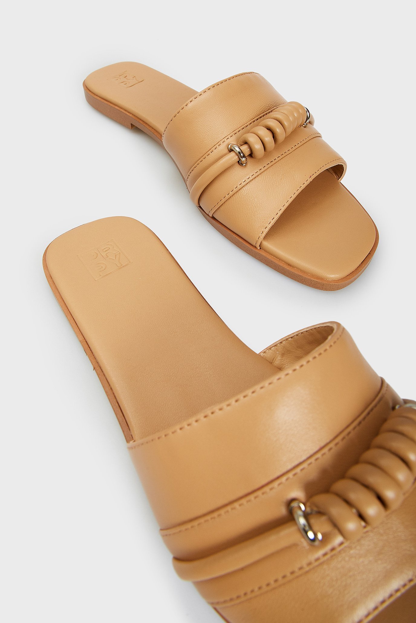 Женские бежевые кожаные слайдеры Aline 6