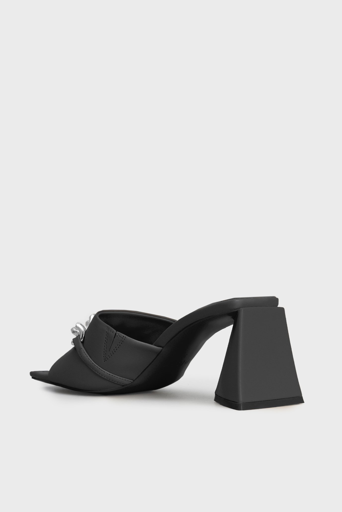 Женские черные кожаные мюли Venera 3