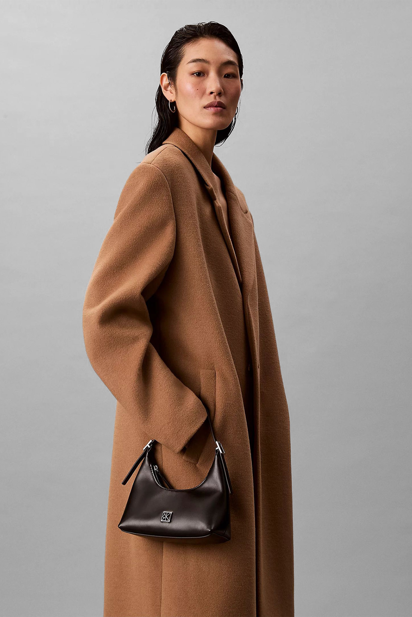 Сумка EMBLEM HW LTHR MINI SHOULDER BAG 2