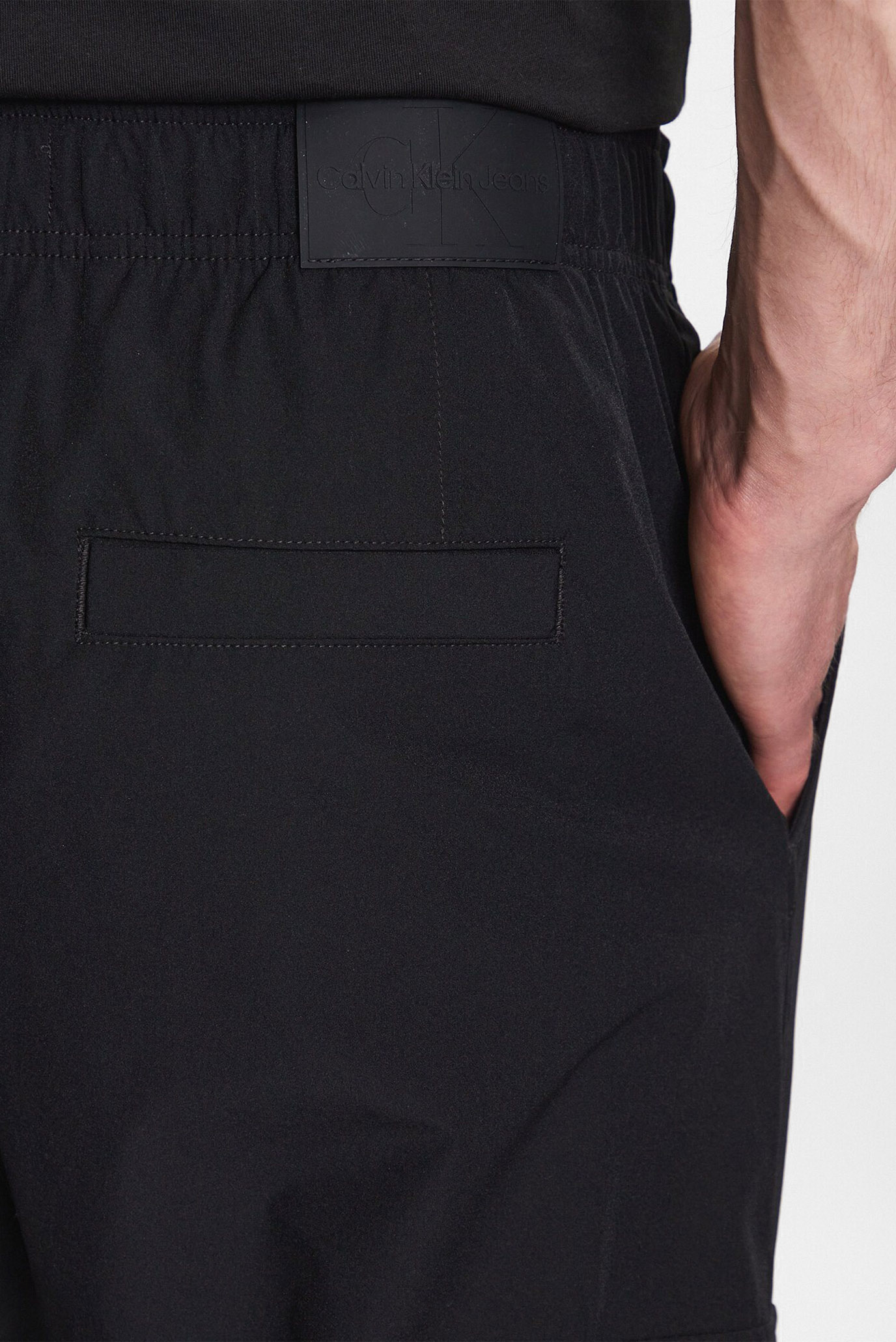 Штаны PREMIUM ESSENTIALS WOVEN PANT 4