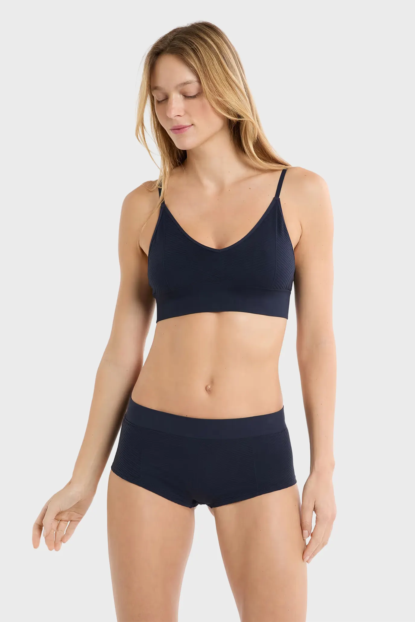 Трусы/EFFORTLESS - SHORTY 2