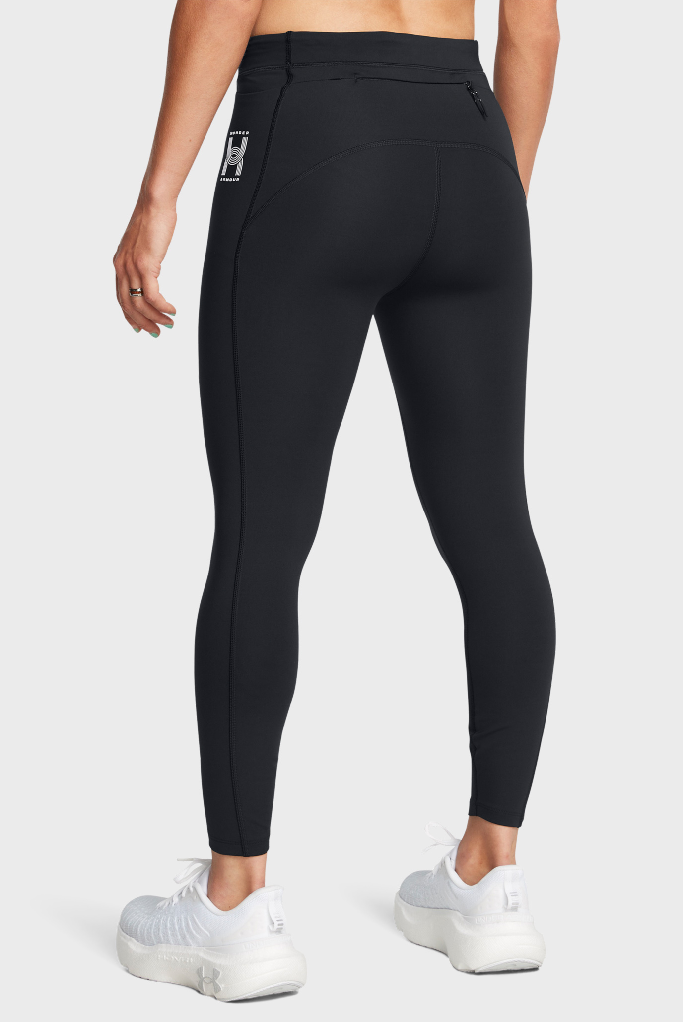Женские черные тайтсы UA Run Anywhere Tights 3