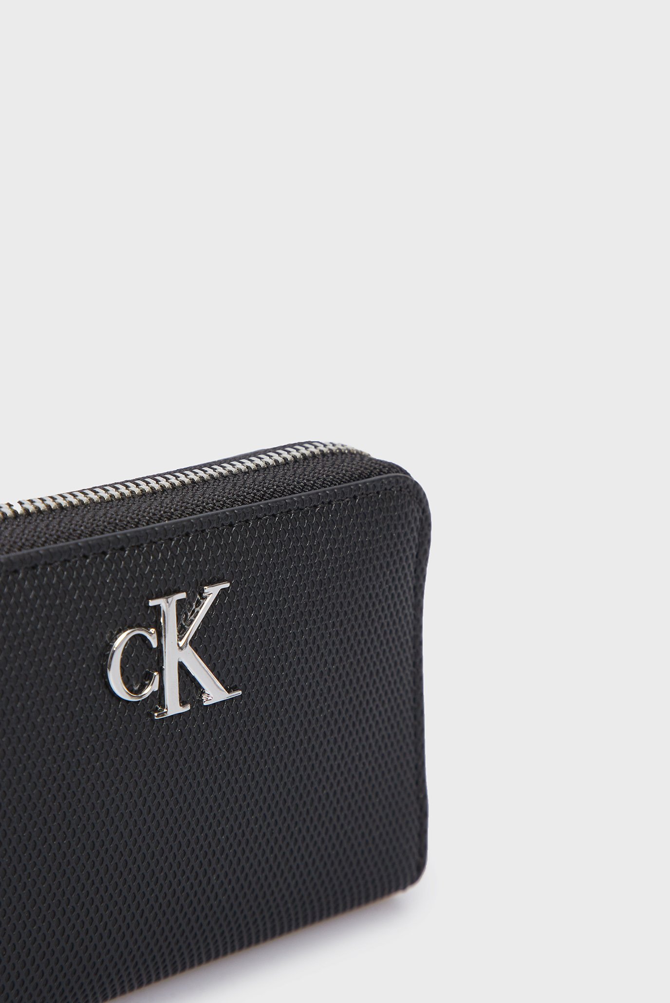 Кошелек MINIMAL MONOGRAM M ZIP AROUND T 2