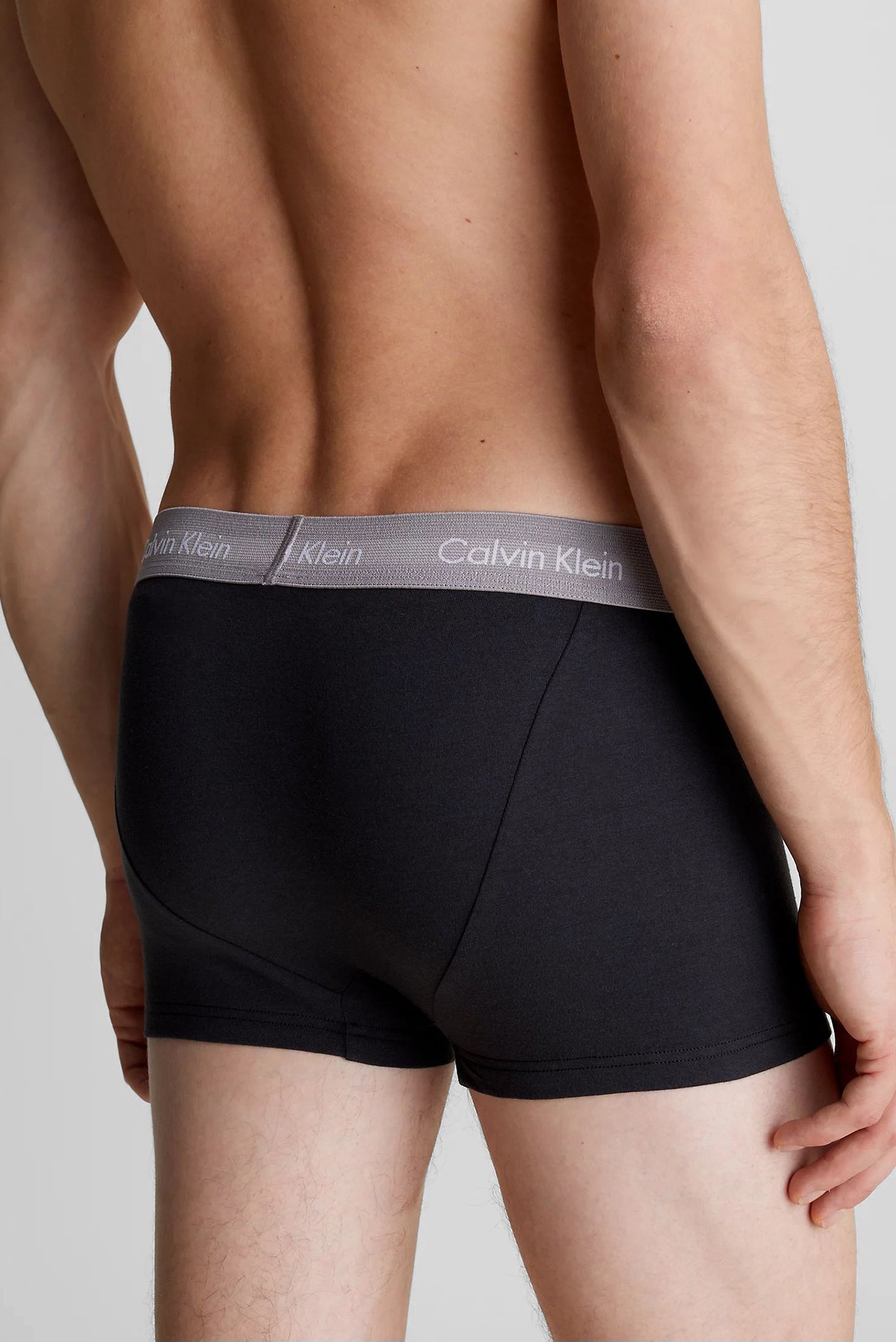 Мужские черные боксеры (3 шт) LOW RISE TRUNKCalvin Klein Мужские черные боксеры (3 шт) LOW RISE TRUNK 4