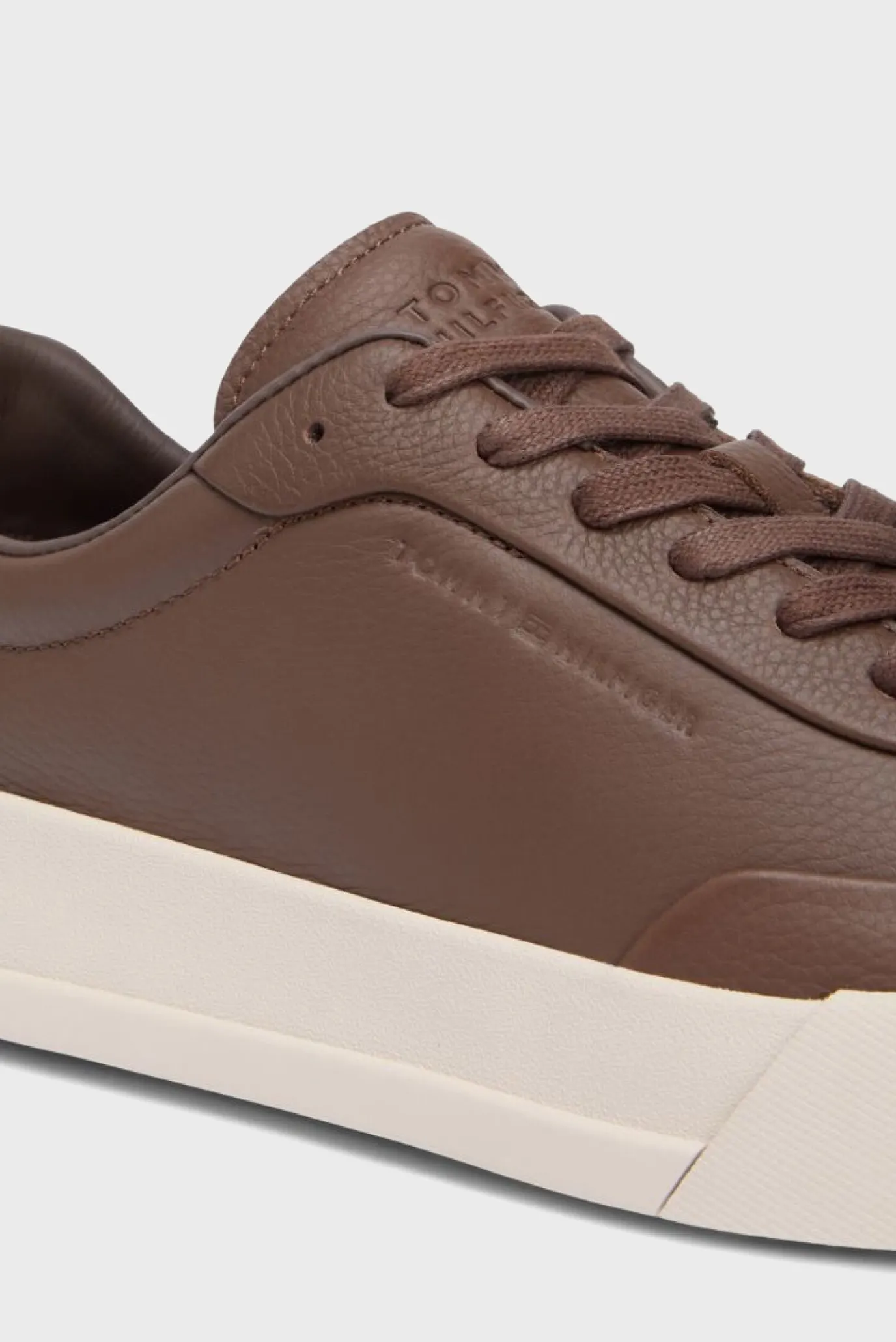 Кроссовки TH COURT BEST LUX 6