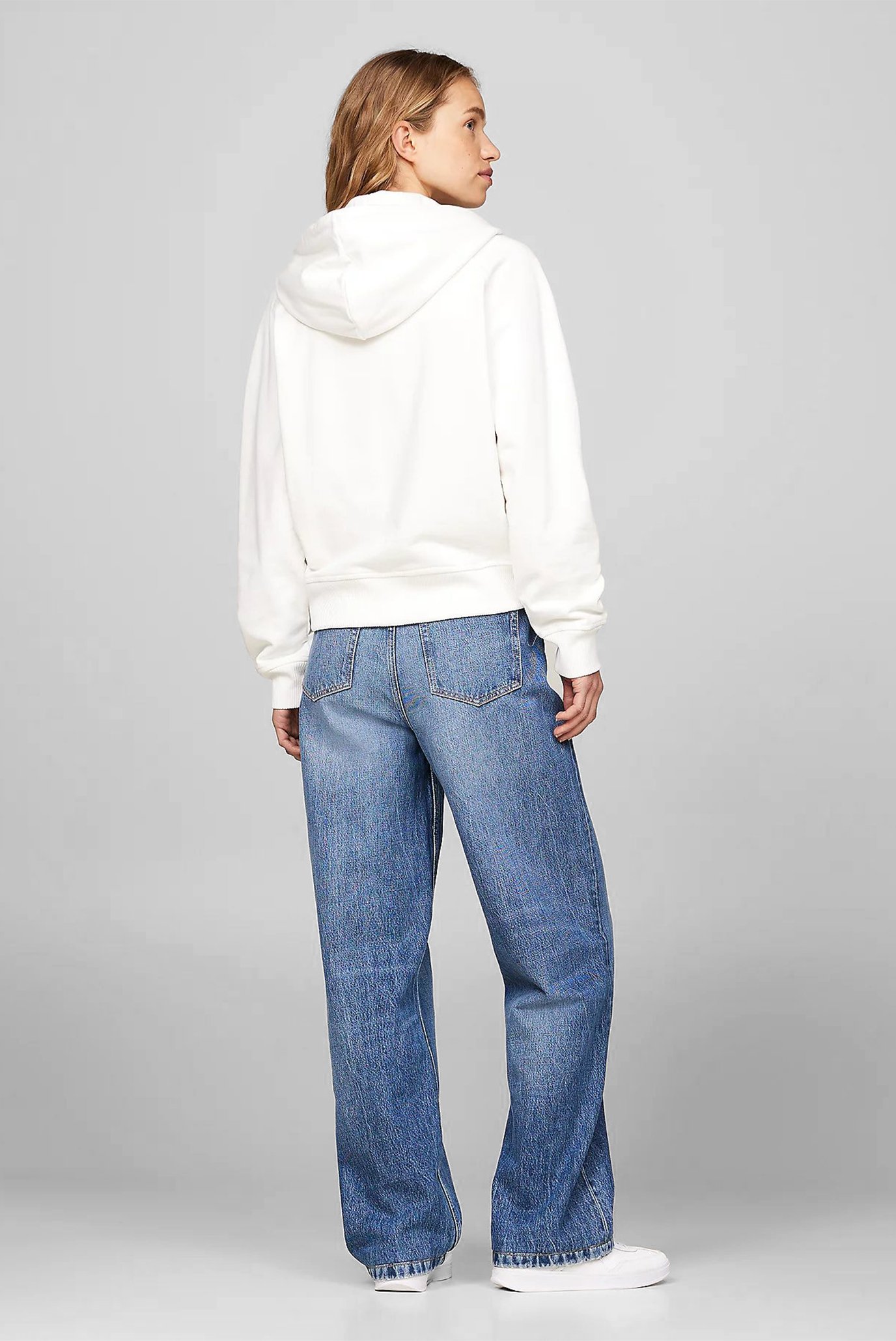 Женское белое худи MDRN REG VARSITY 3