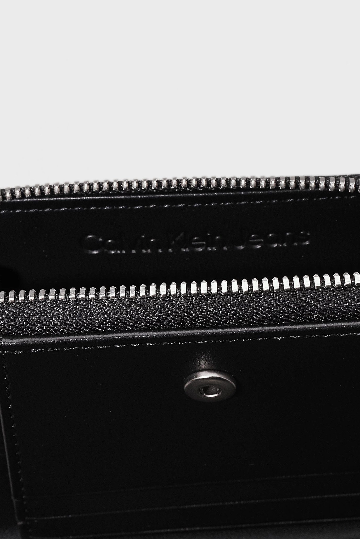 Кошелек SCULPTED MED ZIP AROUND DEBOSS 4