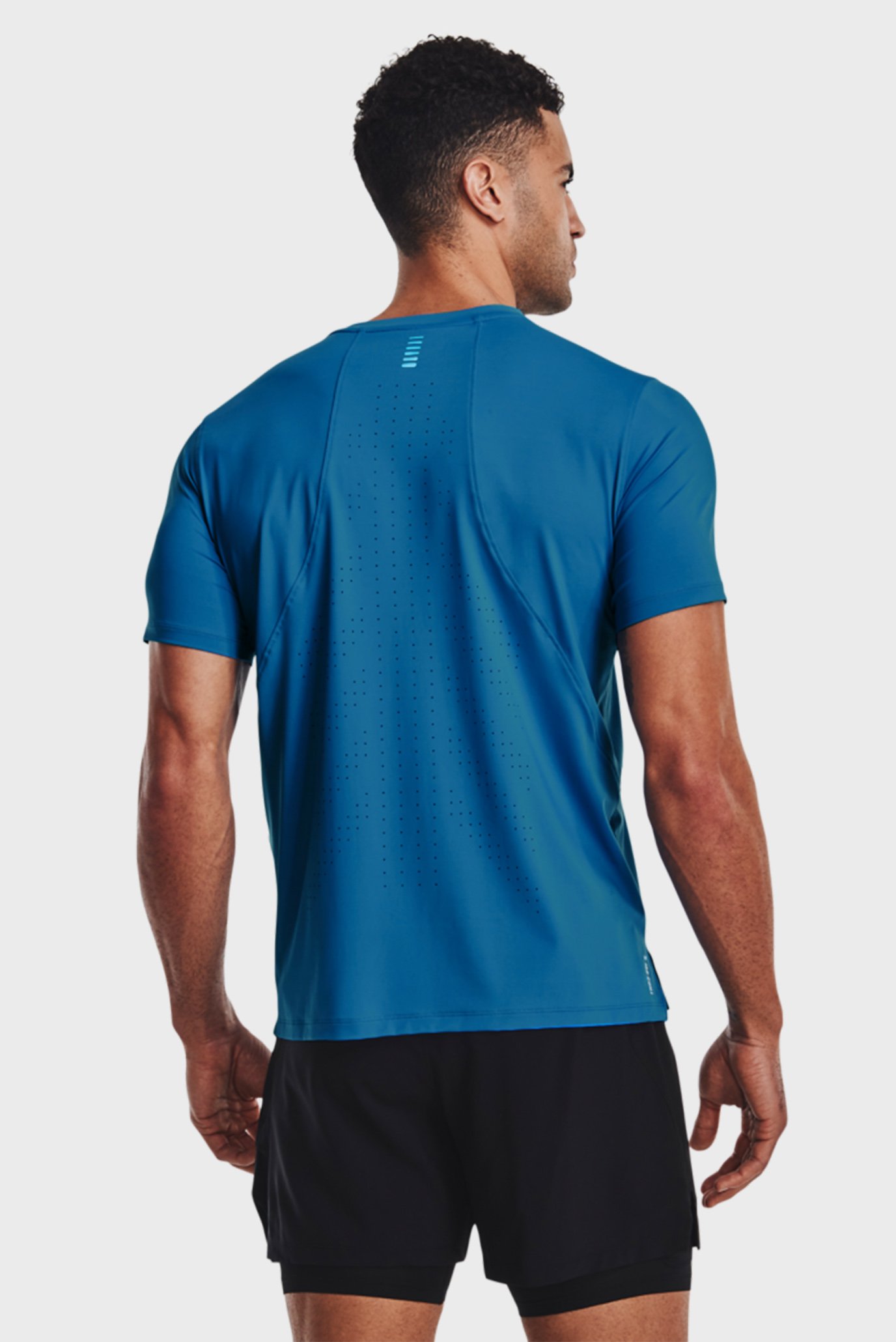 Мужская синяя футболка UA Iso-Chill® Laser Tee 18