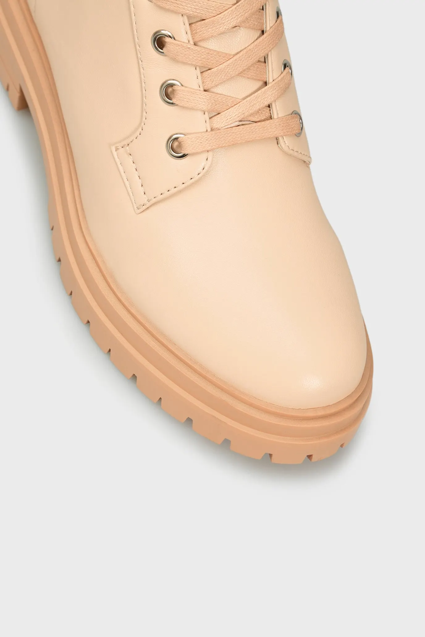 Женские бежевые кожаные ботинки Avice 5