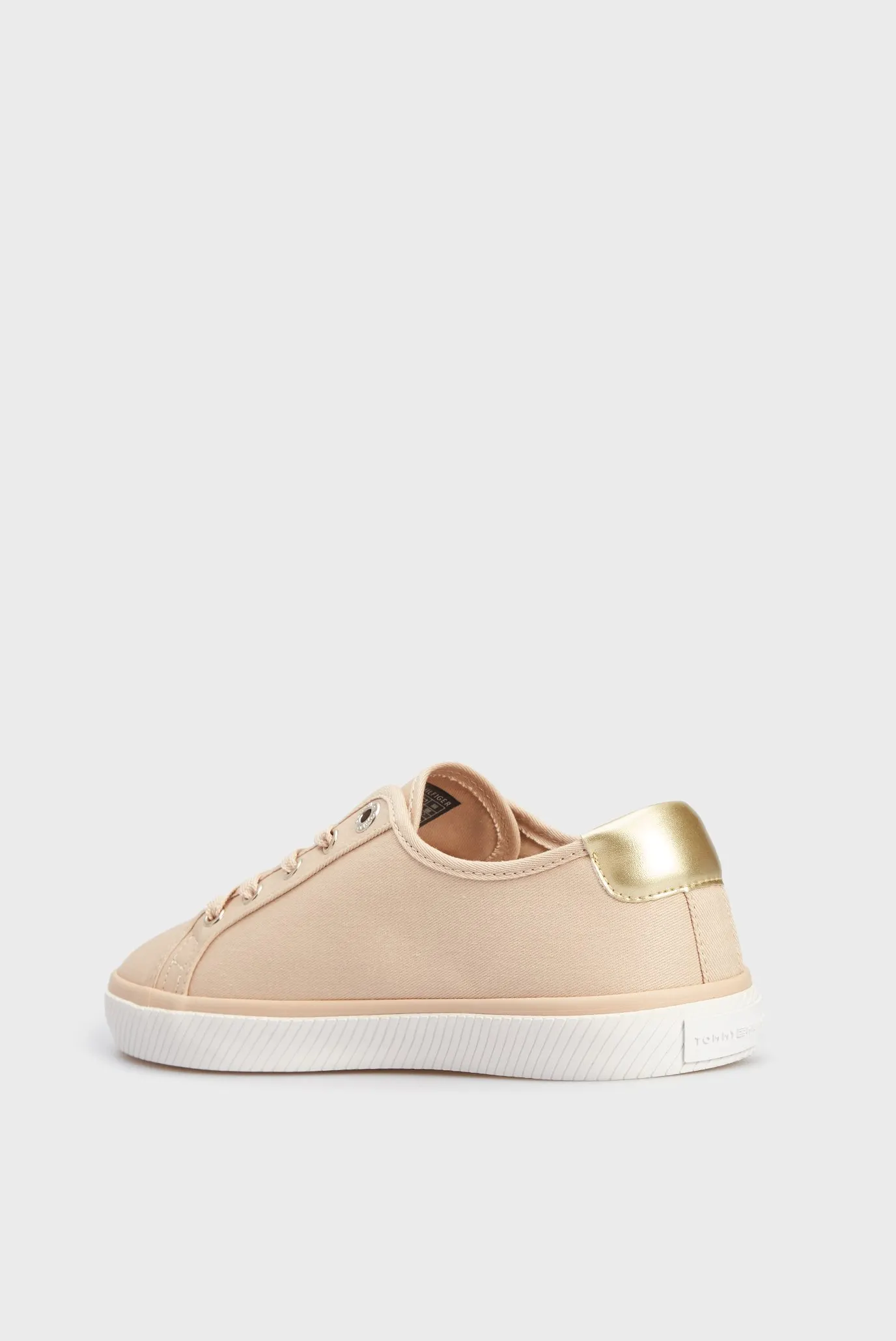 Женские бежевые кеды 10