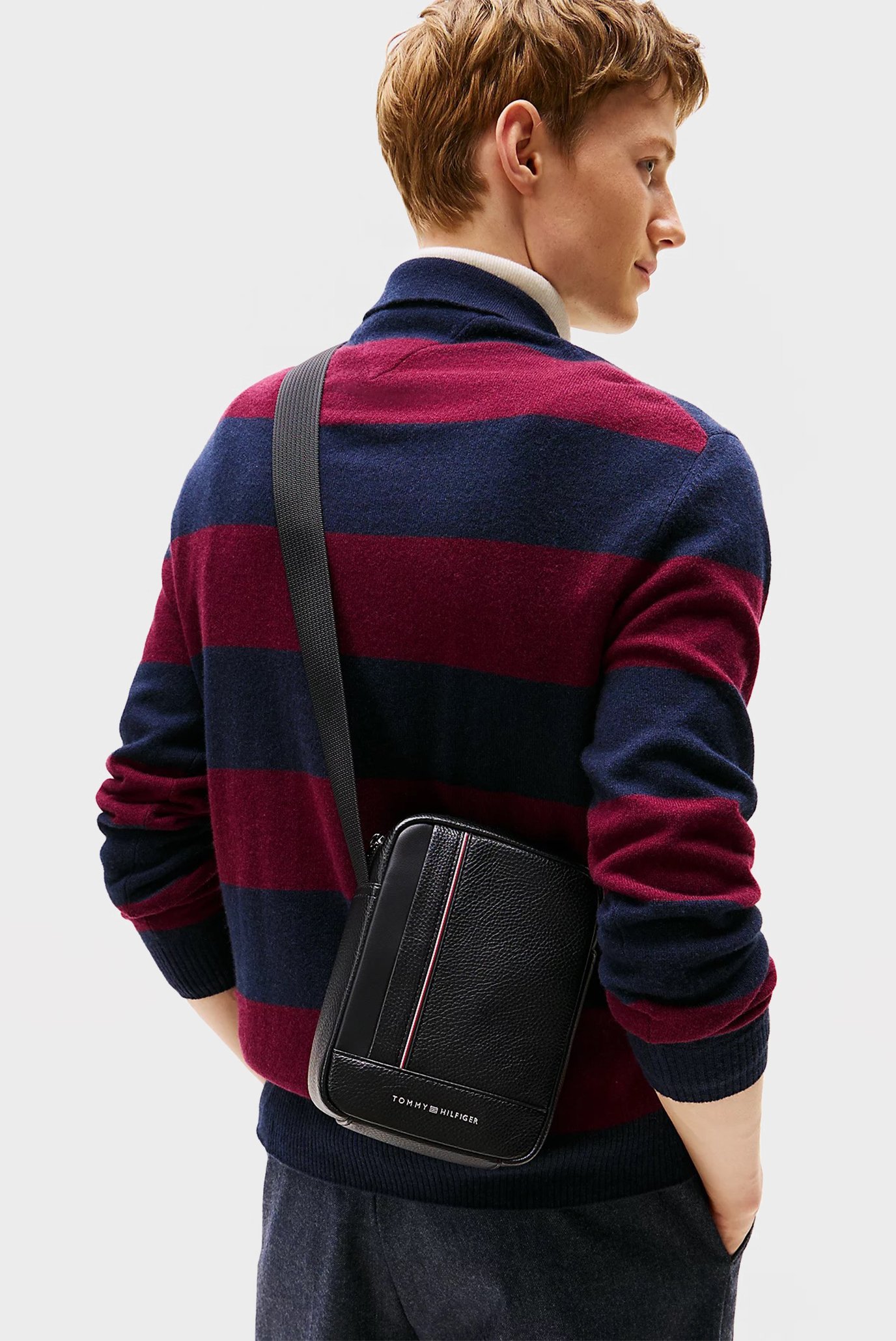 Сумка TH CENTRAL MINI REPORTERTommy Hilfiger Сумка TH CENTRAL MINI REPORTER 2