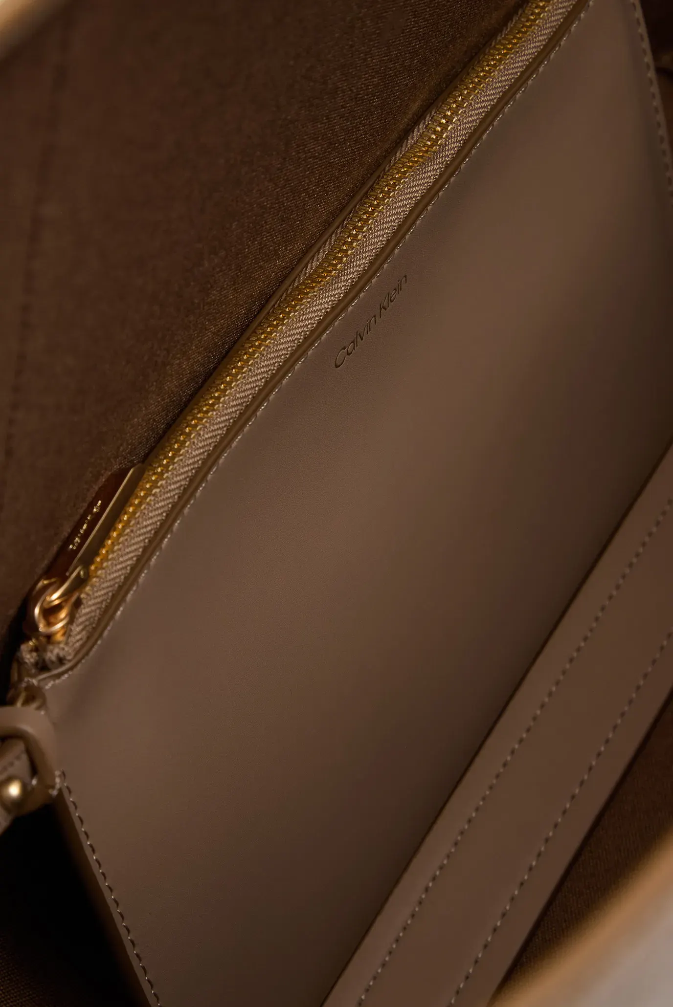 Сумка/EMBLEM AOP TOTE W/ POUCH 5