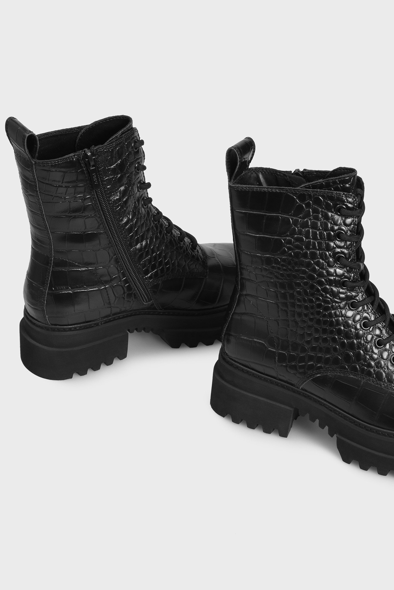 Женские черные кожаные ботинки Nadine 10