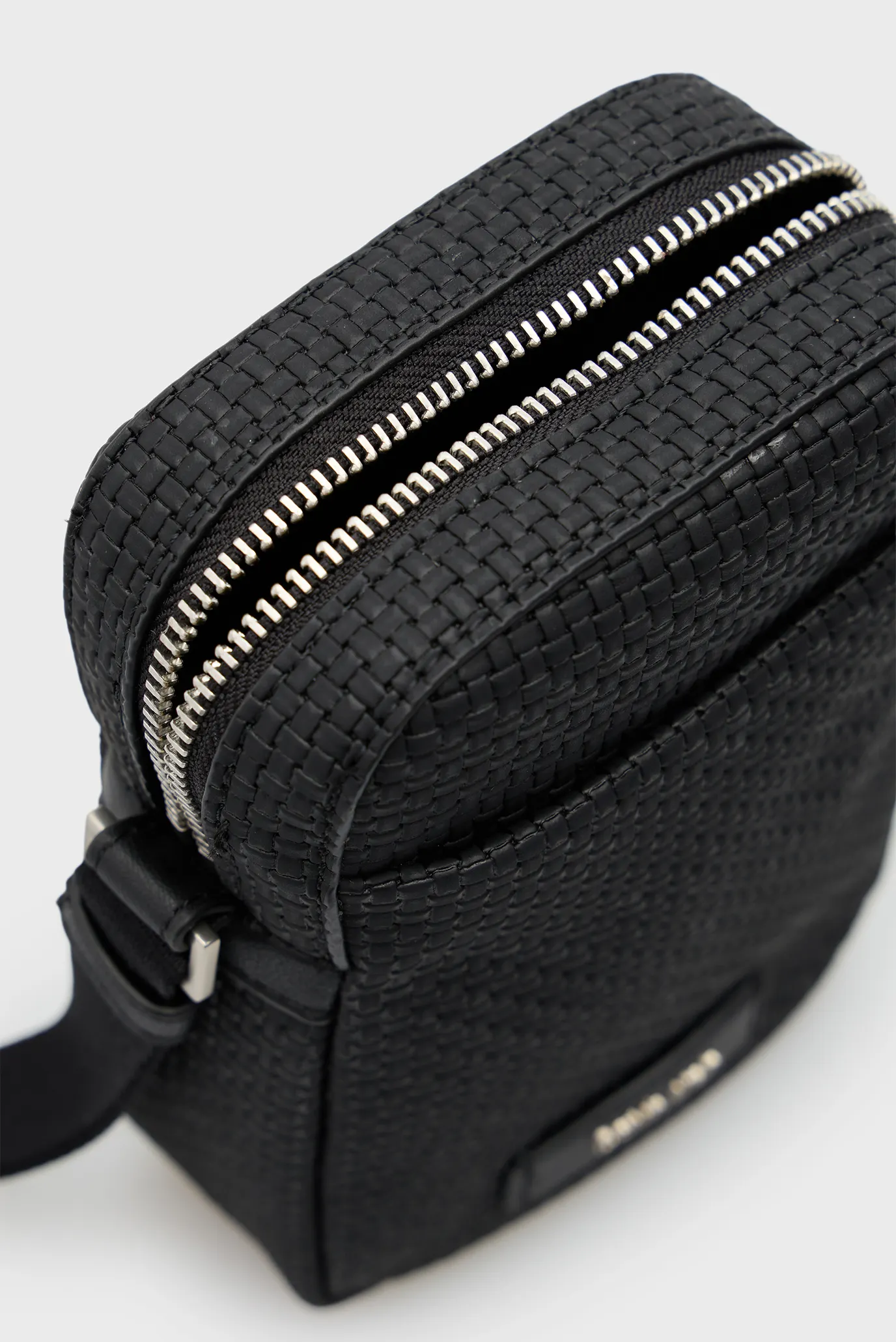 Сумка EMBOSSED WOVEN SLIM REPORTER 6