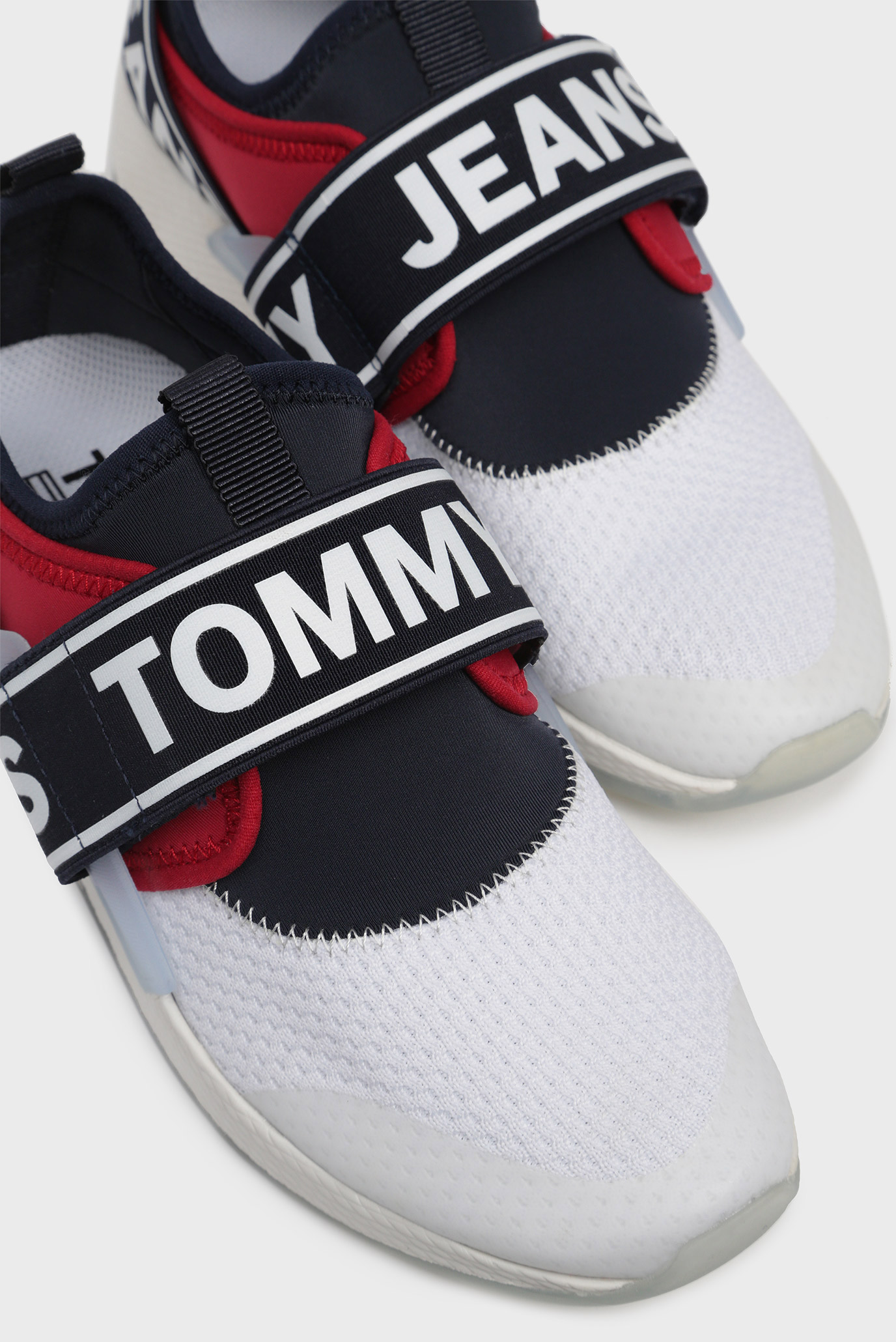 Женские белые кроссовки WMN 10