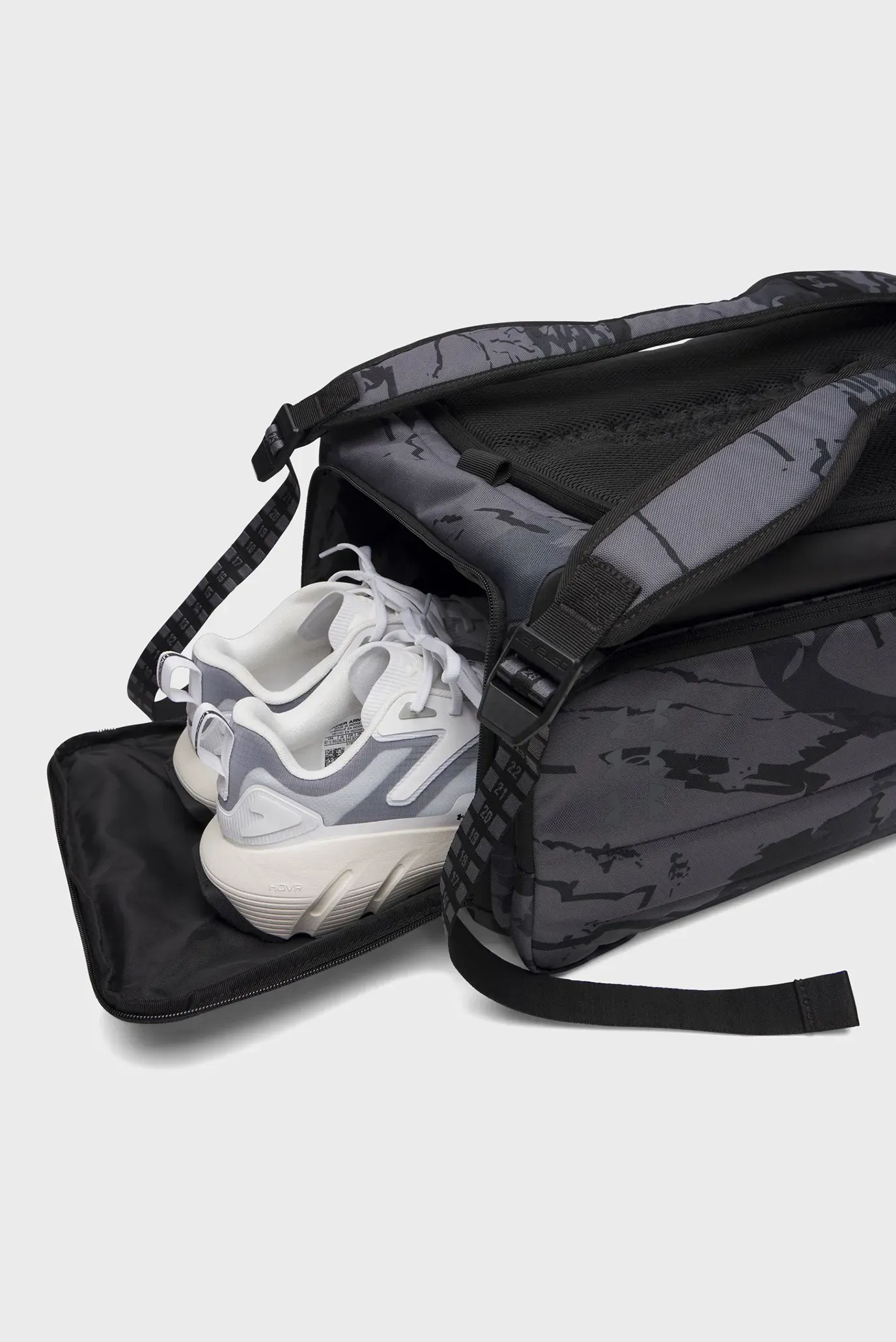 Сумка UA Contain Duo SM BP Duffle-BLK 4