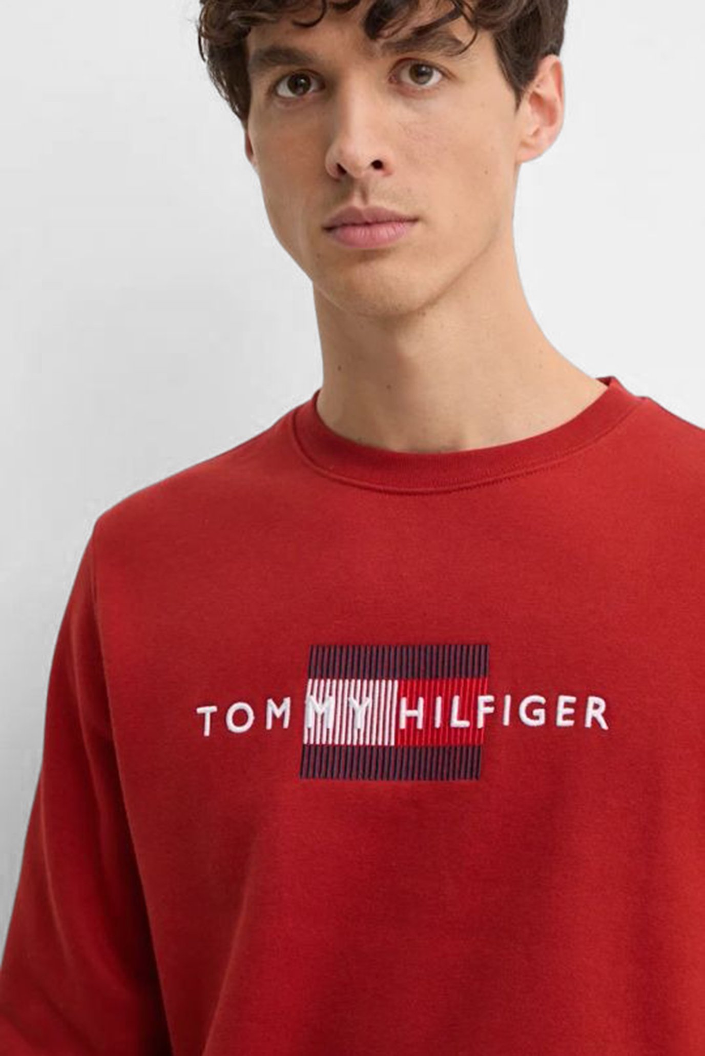 Свитшот HILFIGER FLAG EMBRO SWEATSHIRT 4