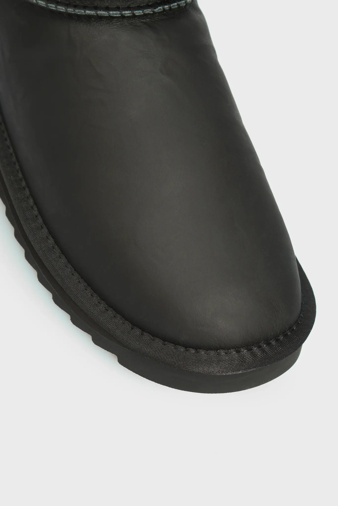 Женские черные кожаные угги 5