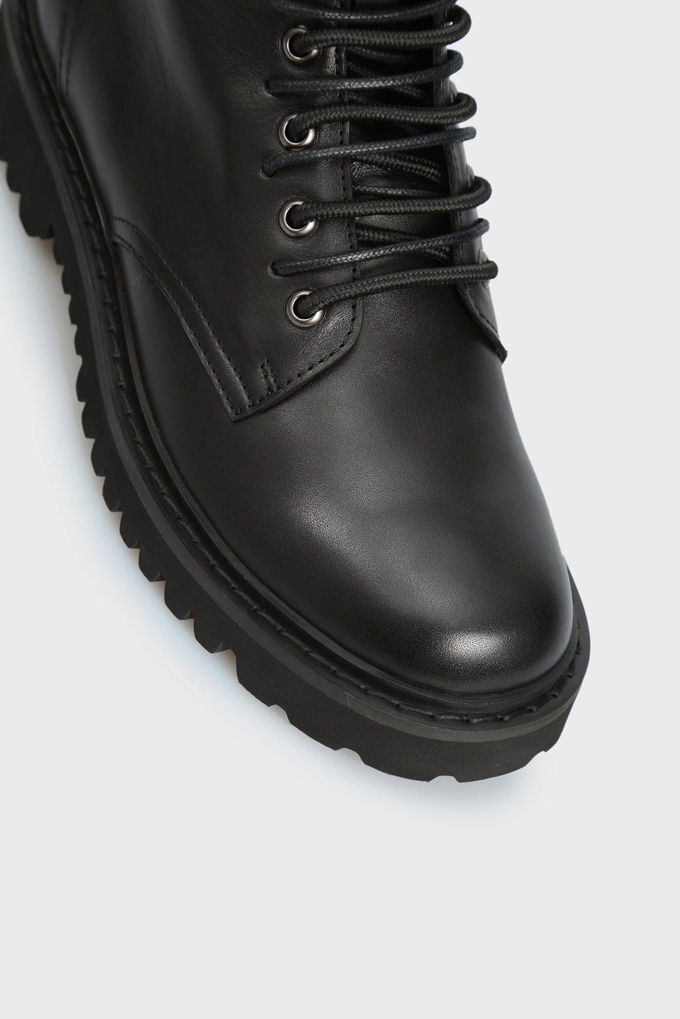 Женские черные кожаные ботинки Adrienne 9