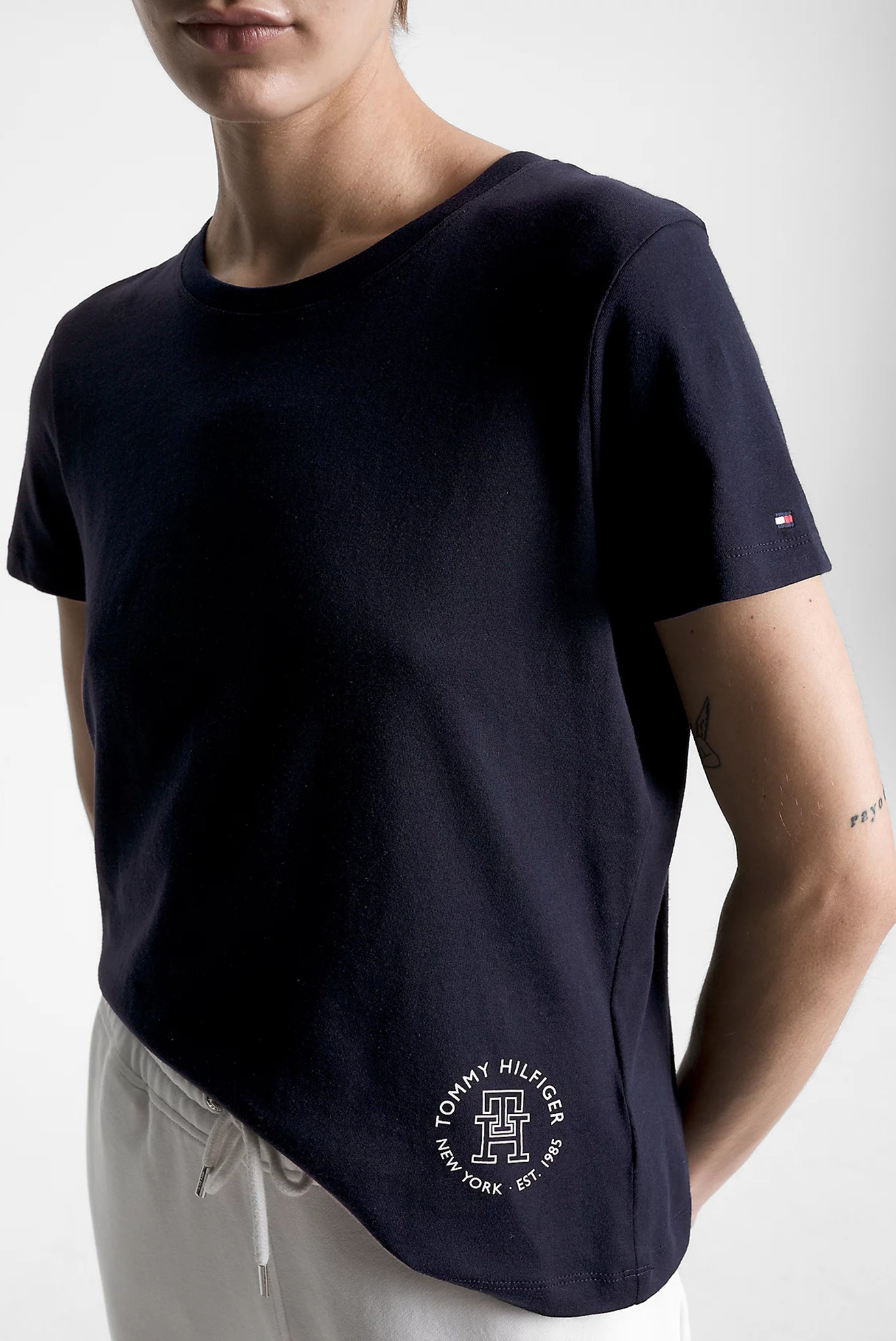 Женская темно-синяя футболка REG ROUND MD TH C-NK SS 9