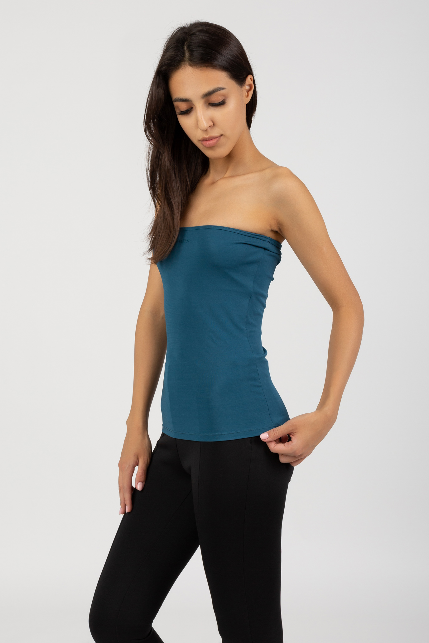 Топ VISCOSE CREPE BANDEAU TOPCalvin Klein Топ VISCOSE CREPE BANDEAU TOP 2