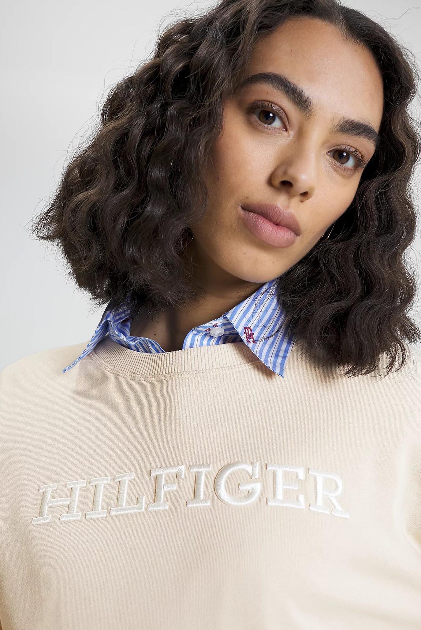 Свитшот REG MONOTYPE EMB SWEATSHIRT 4