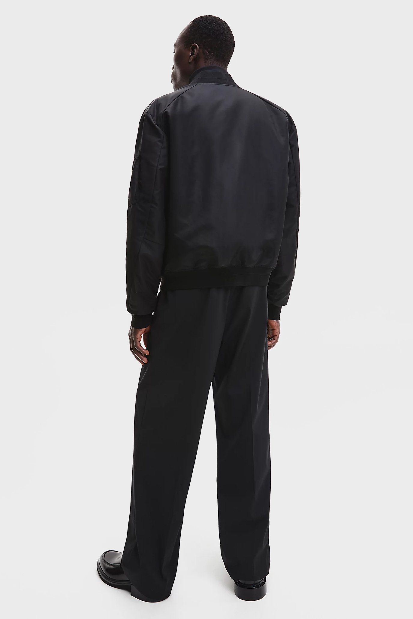 Мужской черный бомбер SATEEN HERO 3