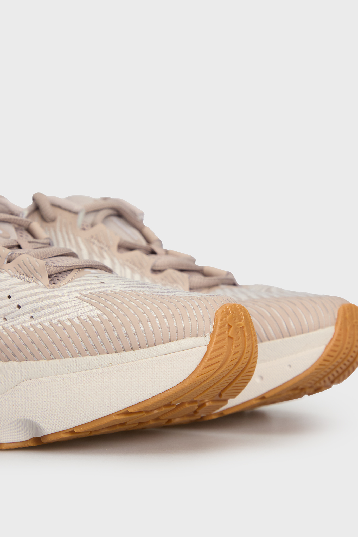 Женские пудровые кроссовки UA W Infinite Pro 2