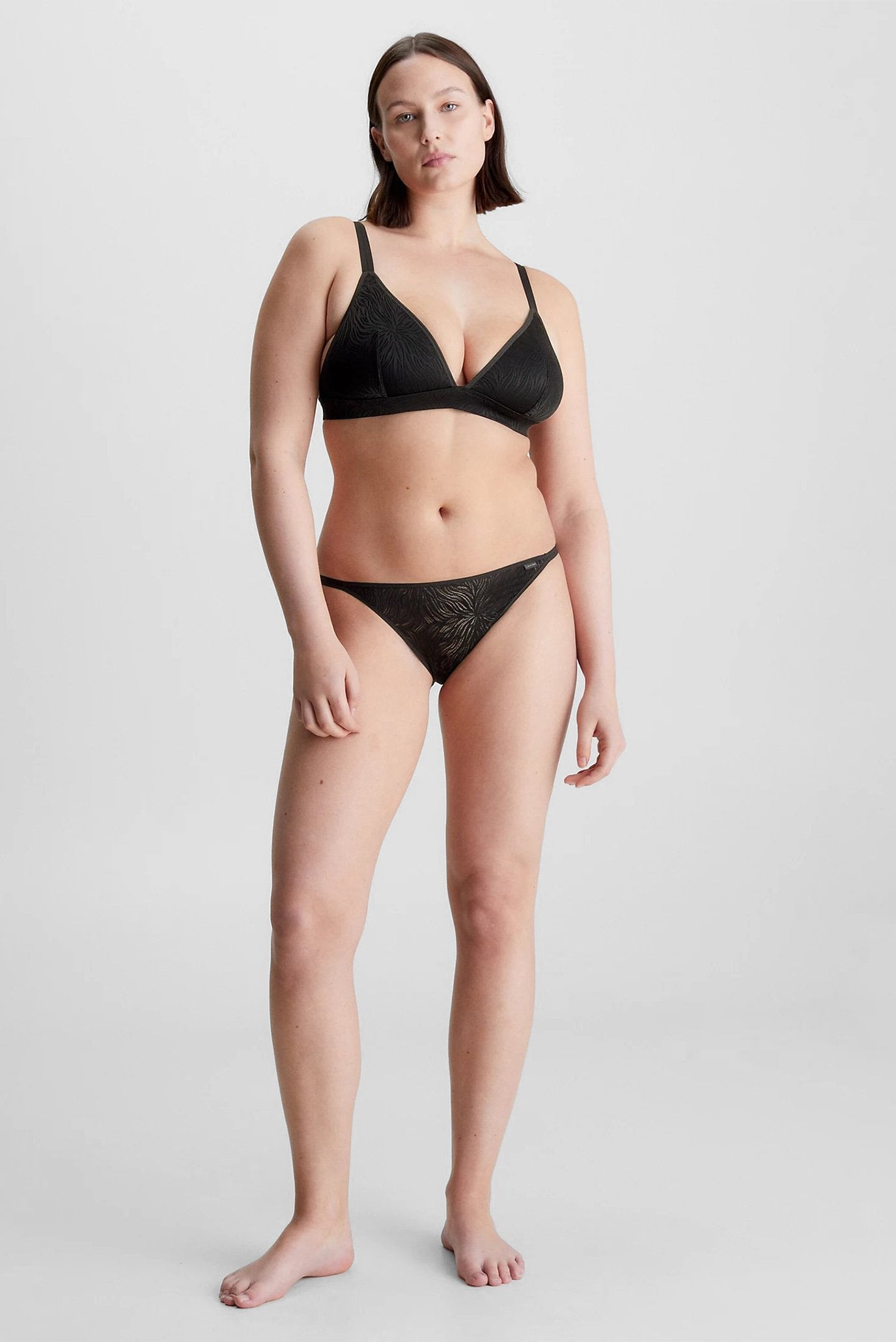 Женский черный бюстгальтер UNLINED TRIANGLE 4