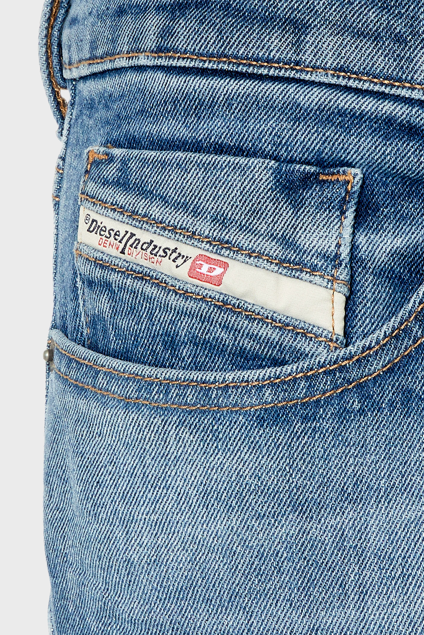 Джинсы 2019 D-STRUKT L.32 TROUSERS 5
