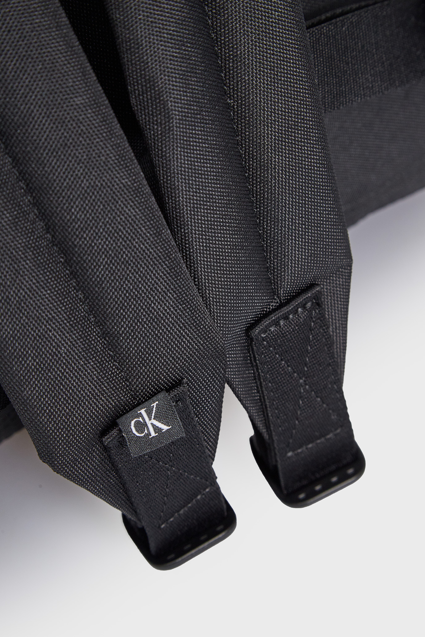 Мужской черный рюкзак SPORT ESSENTIALS CAMPUS 10