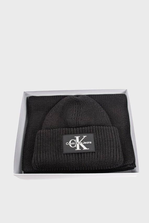 Подарочный набор MONOLOGO PATCH BEANIE + SCARF