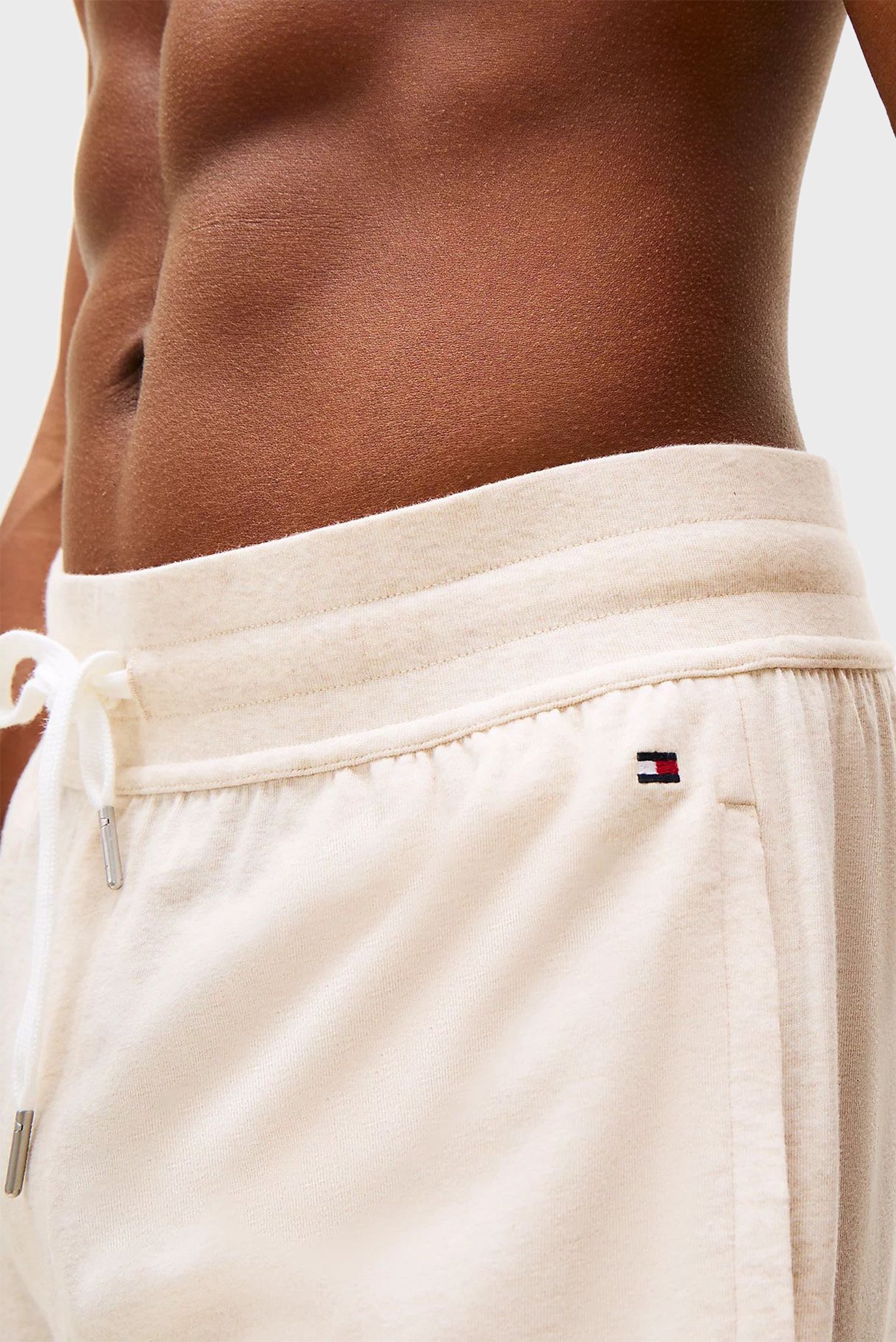 Мужские бежевые шортыTommy Hilfiger Мужские бежевые шорты 4