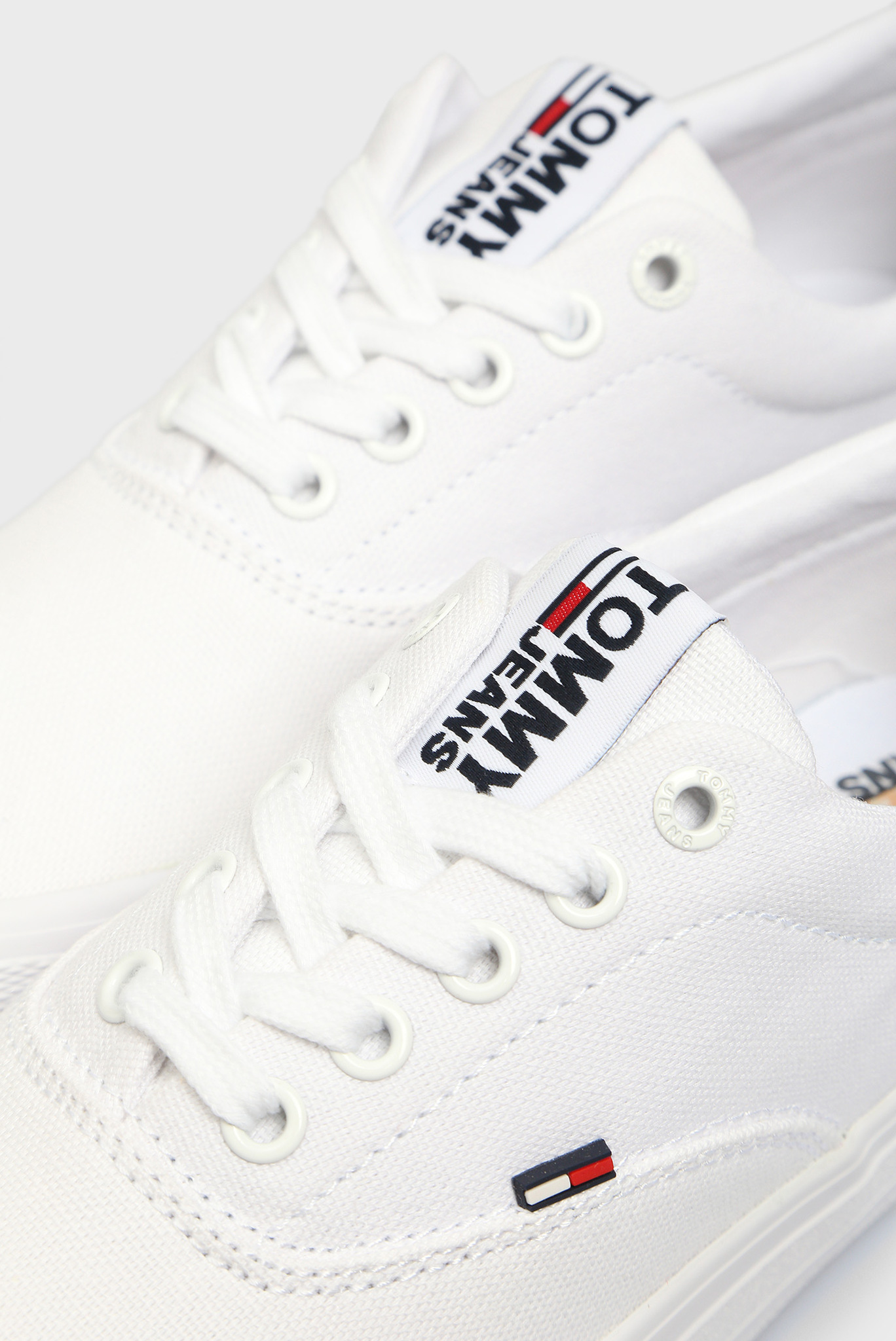 Женские белые кеды WMN CLASSIC 5