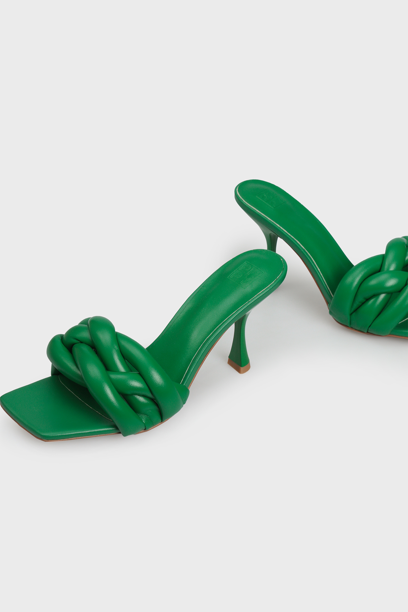 Женские зеленые кожаные мюли Gabriela 6