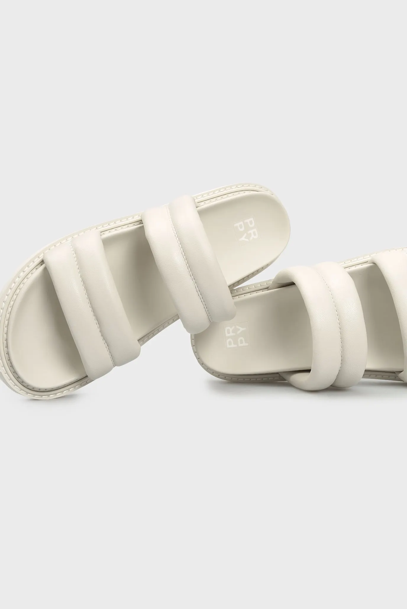 Женские белые кожаные слайдеры Toscana 2