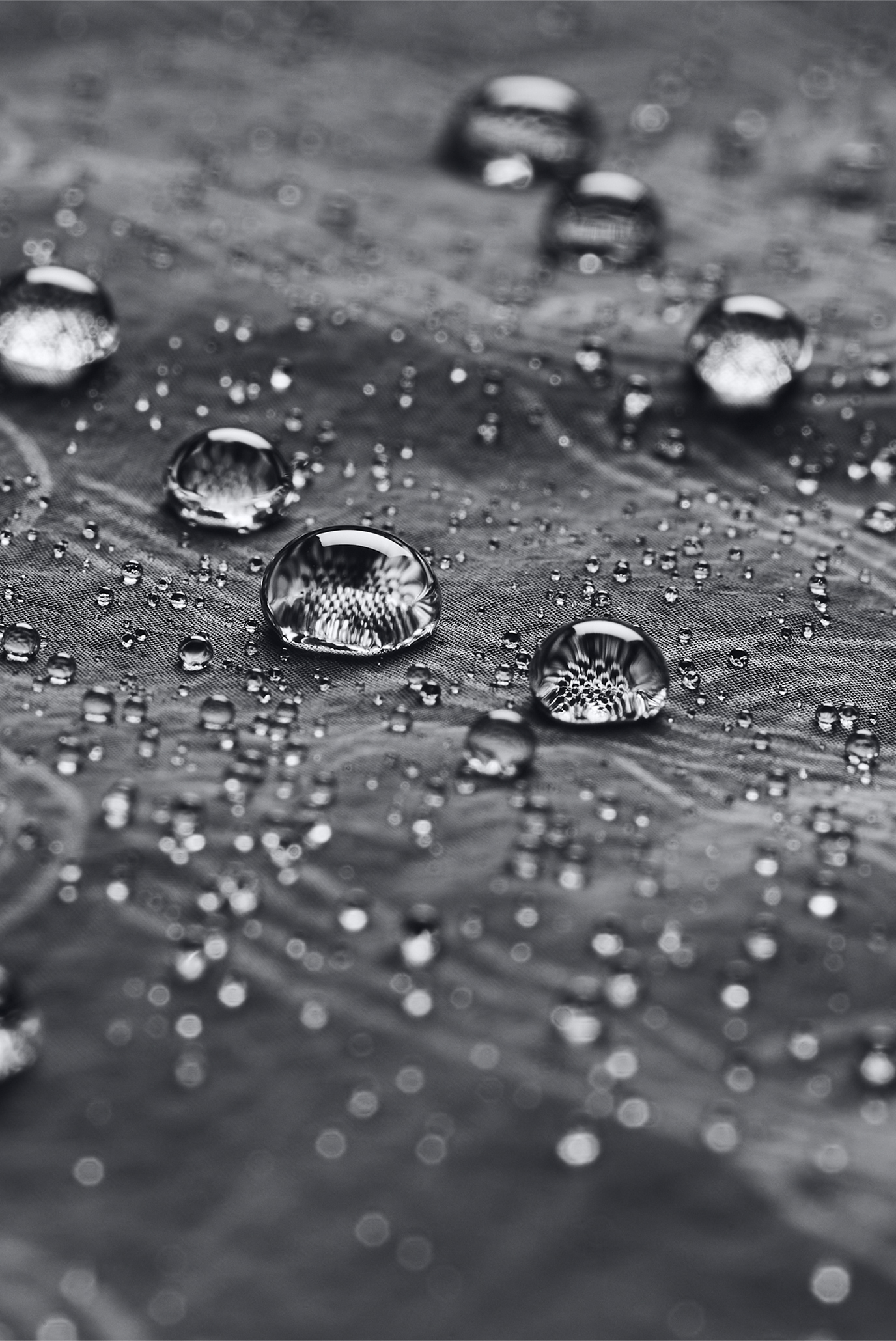 Женская черная ветровка UA Run Anywhere Jacket 4