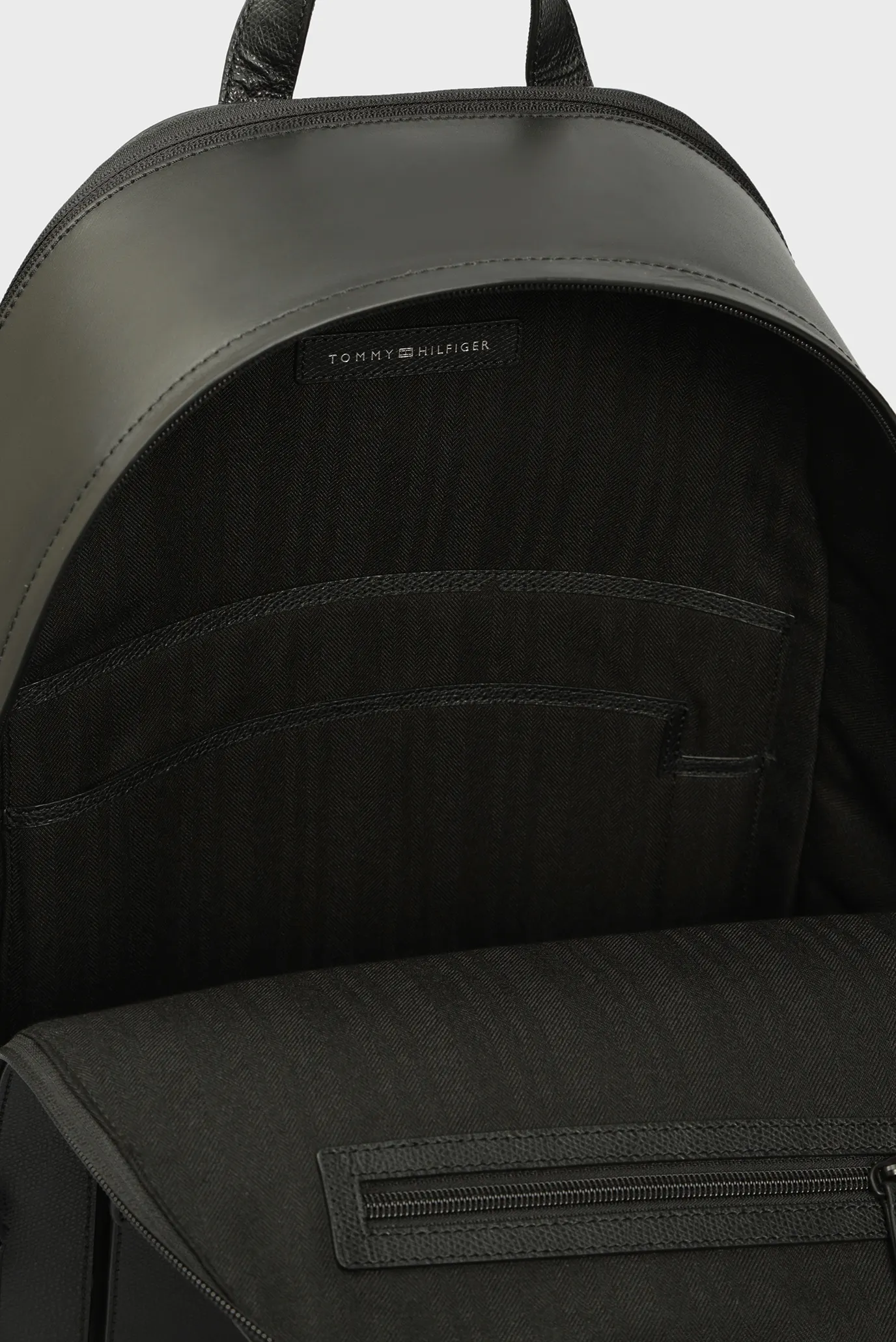 Мужской черный кожаный рюкзак BUSINESS 8