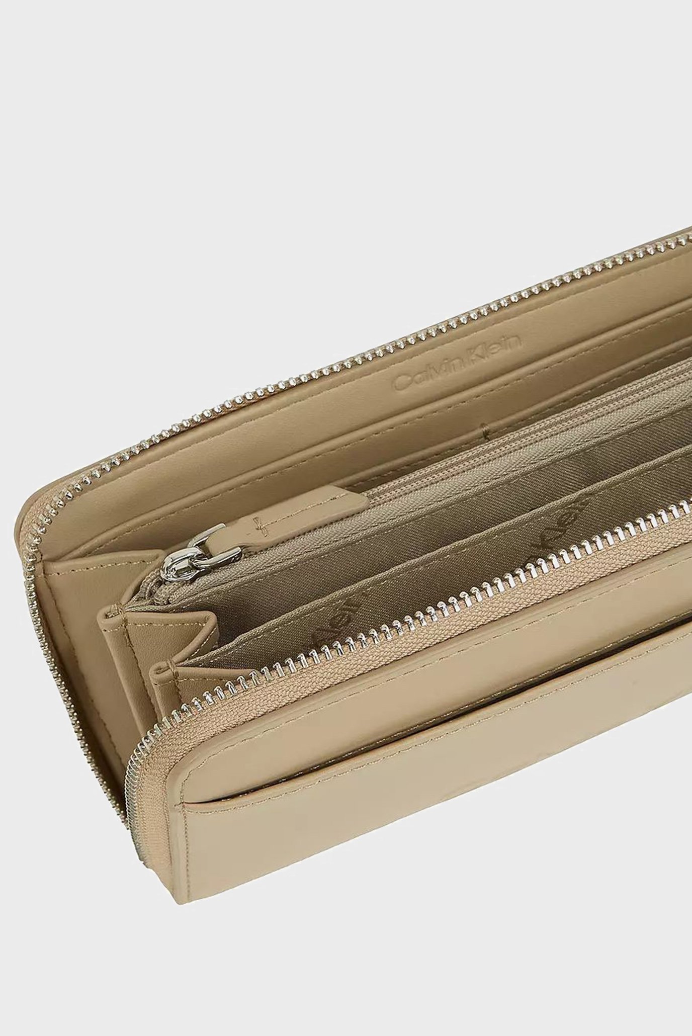 Кошелек EMBOSSED LOGO LARGE ZIP AROUND 3