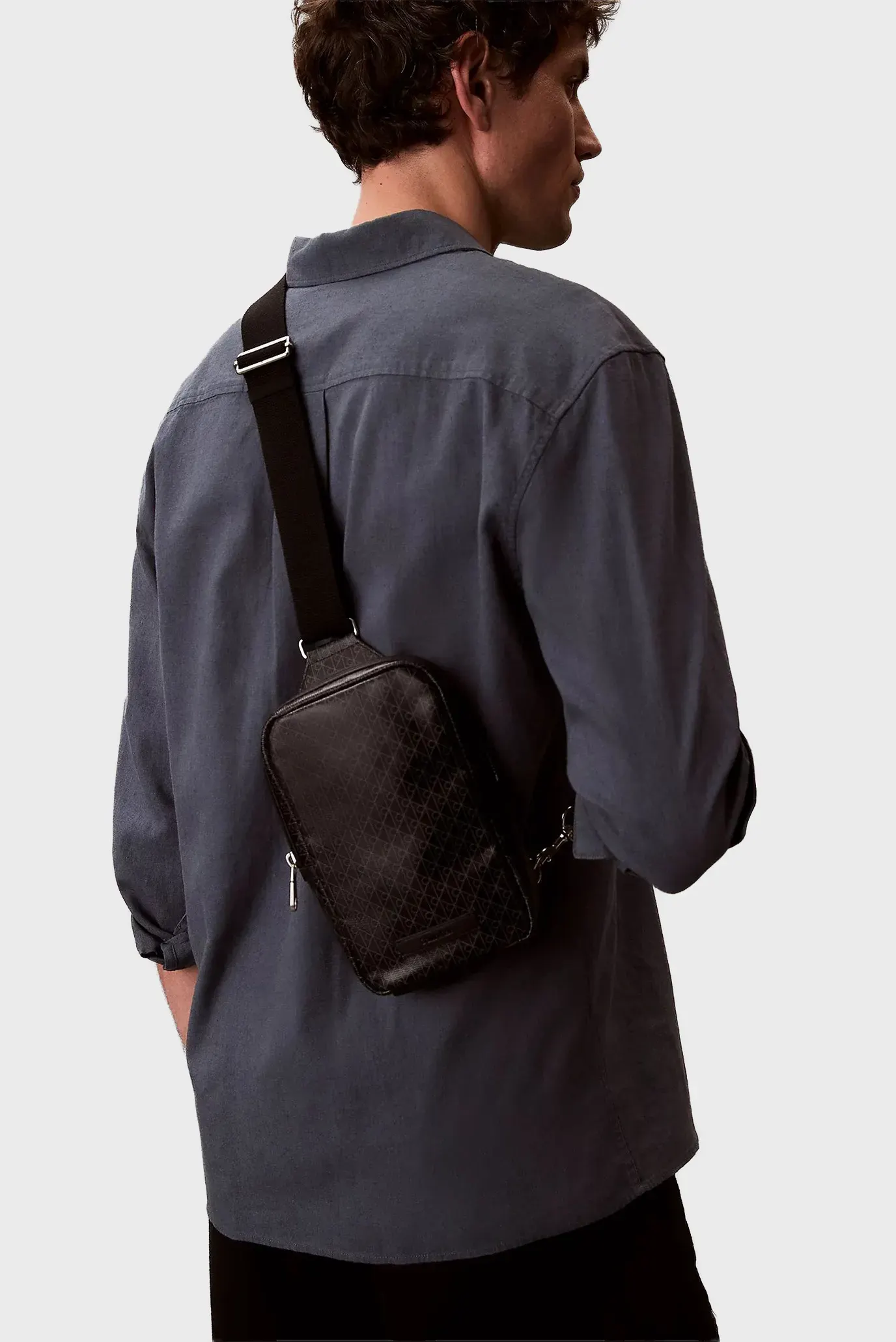 Сумка EMBLEM AOP COATED SQUARE SLING 2